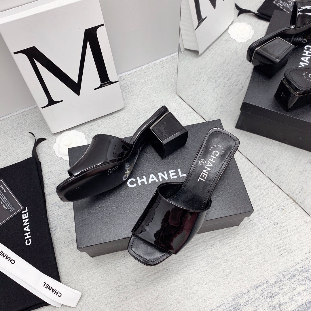 CC 26s Mules Sandals Patent Leather 162898