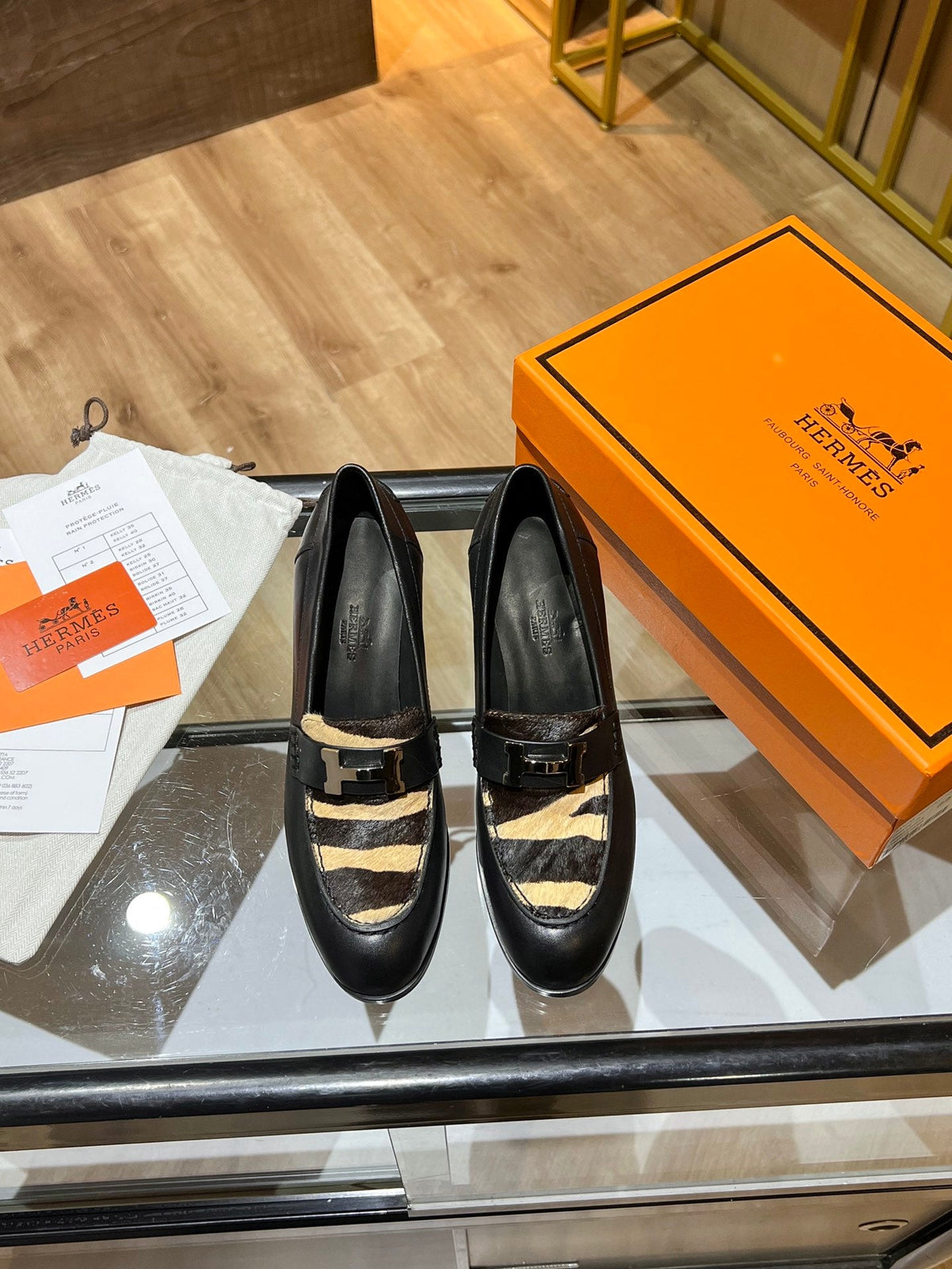 HM 26s Dauphine Loafers 7cm Black Pony Hair 149085