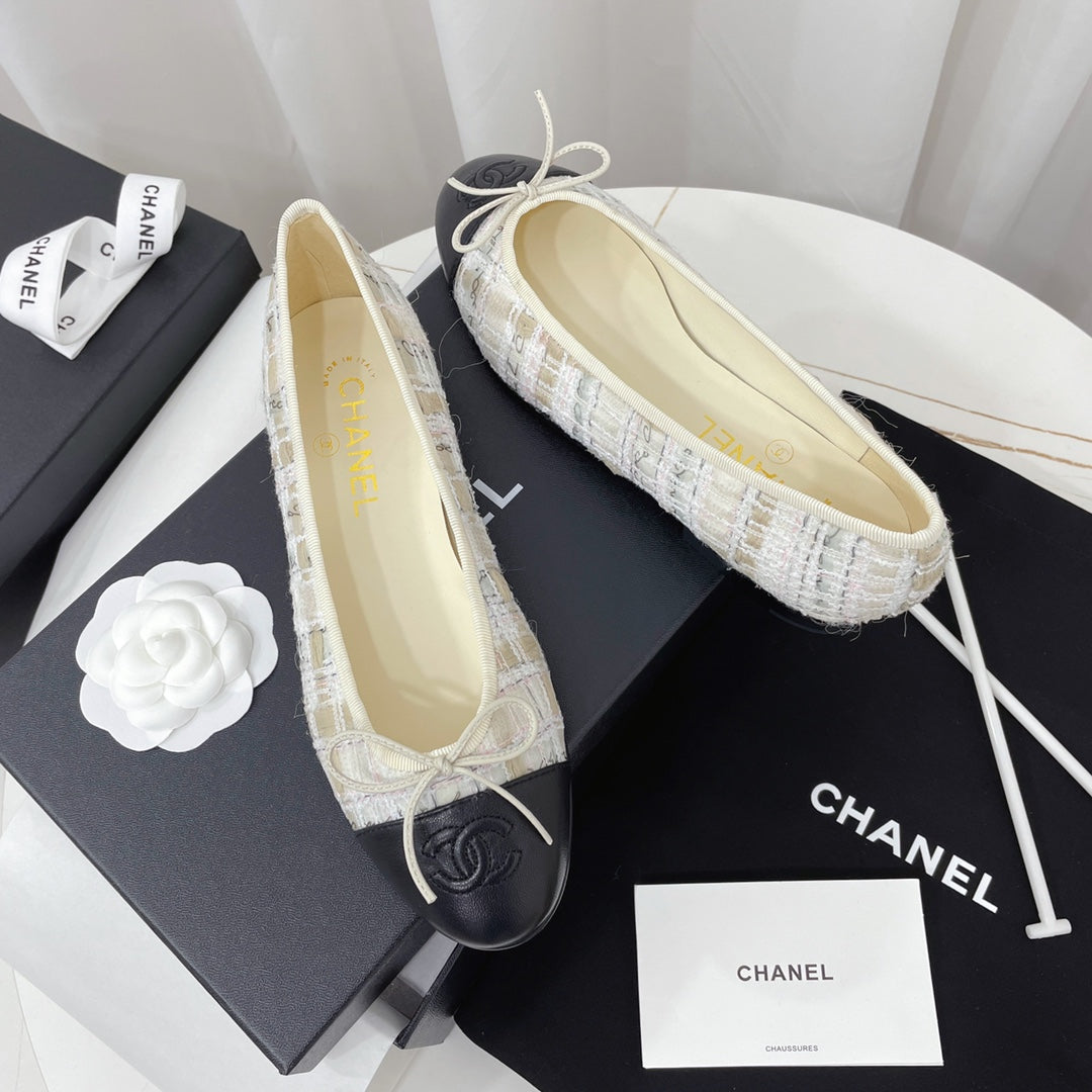 CC 26s Ballet Flat Black Cream Tweed Leather 944422