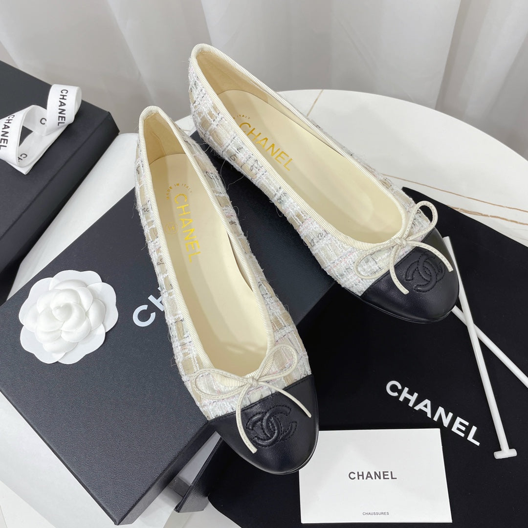 CC 26s Ballet Flat Black Cream Tweed Leather 944422