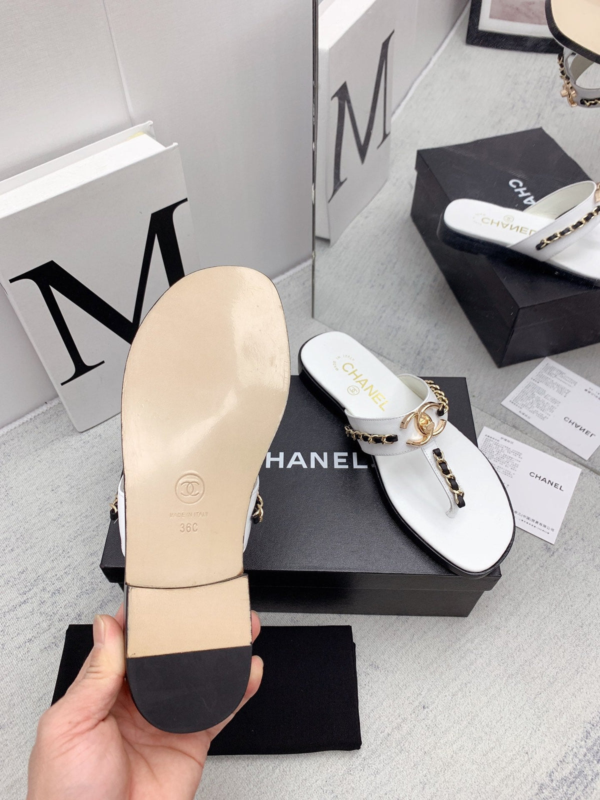CC 26s Thong Sandals 2cm White Gold Leather 162950