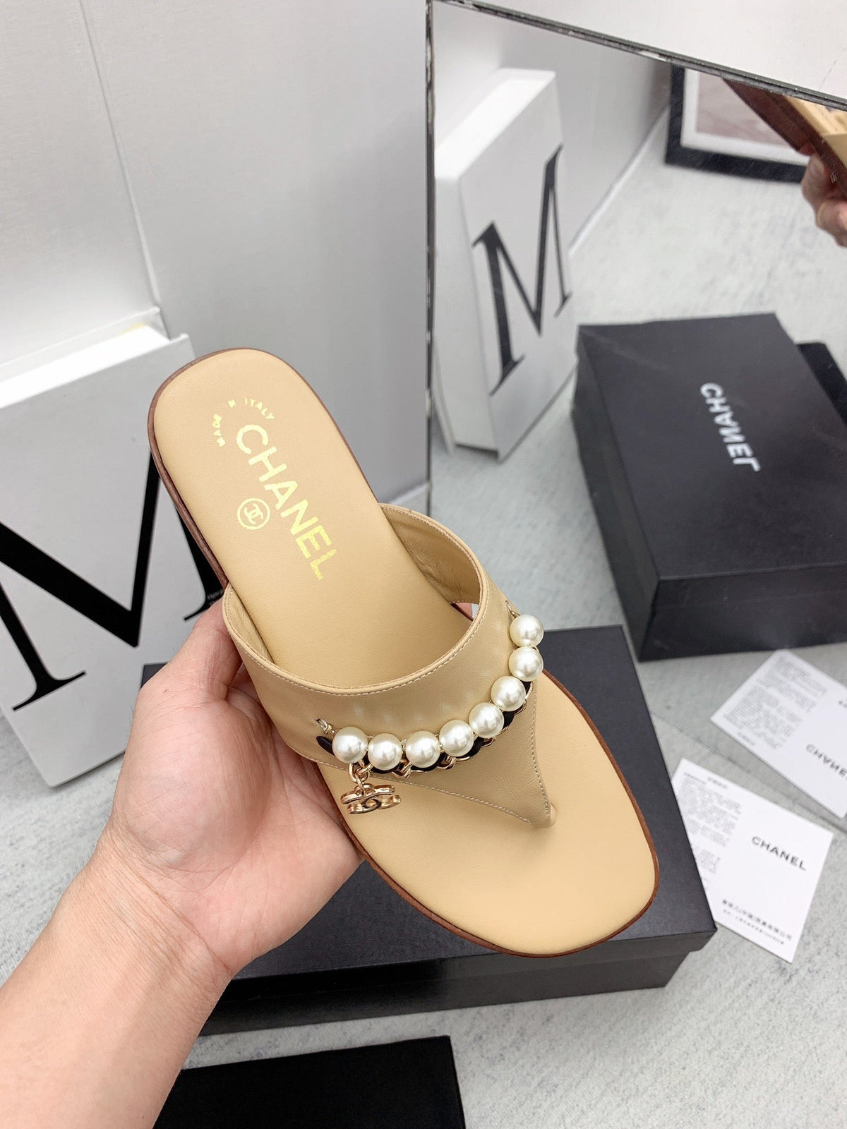 CC 26s Thong Sandals 2cm Beige Pearl Leather 163421