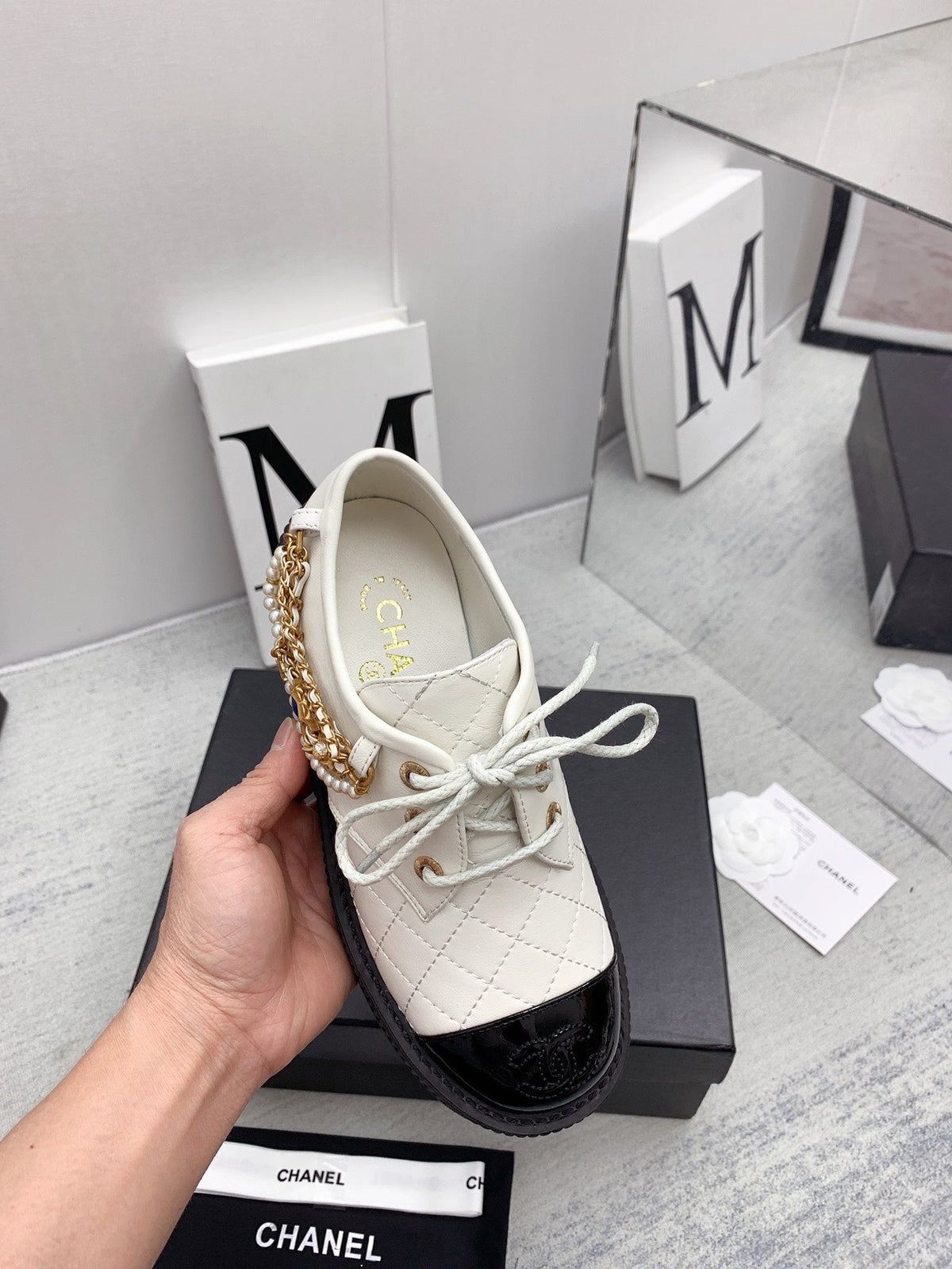 CC 26s Oxford Shoes 4cm White Black Pearl Leather 162951