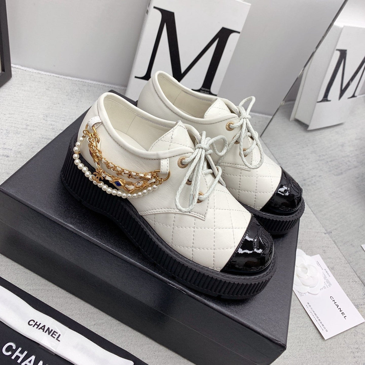 CC 26s Oxford Shoes 4cm White Black Pearl Leather 162951