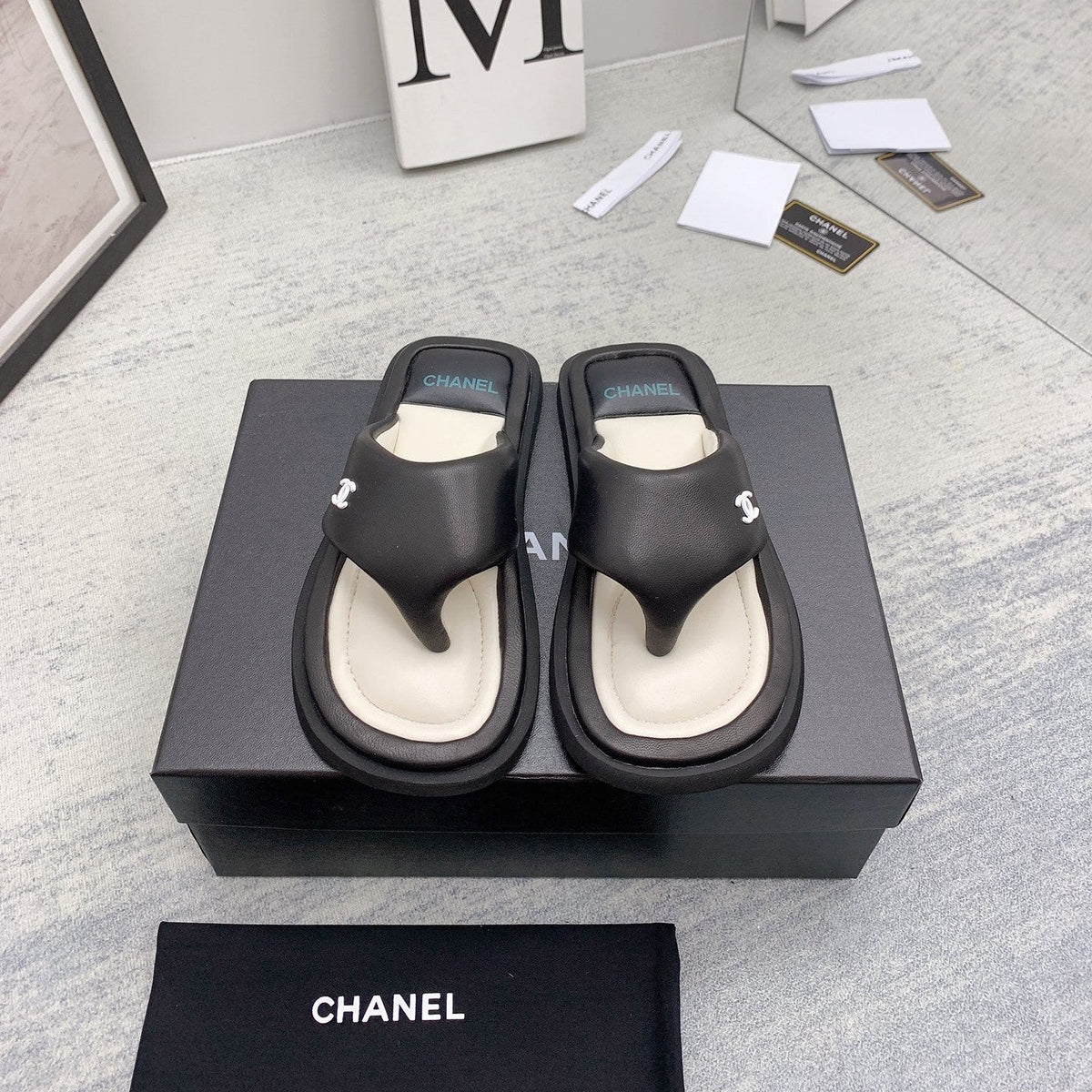 CC 26s Thong Sandals 2cm Black White Leather 163422