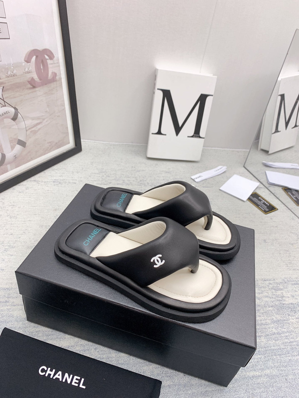 CC 26s Thong Sandals 2cm Black White Leather 163422