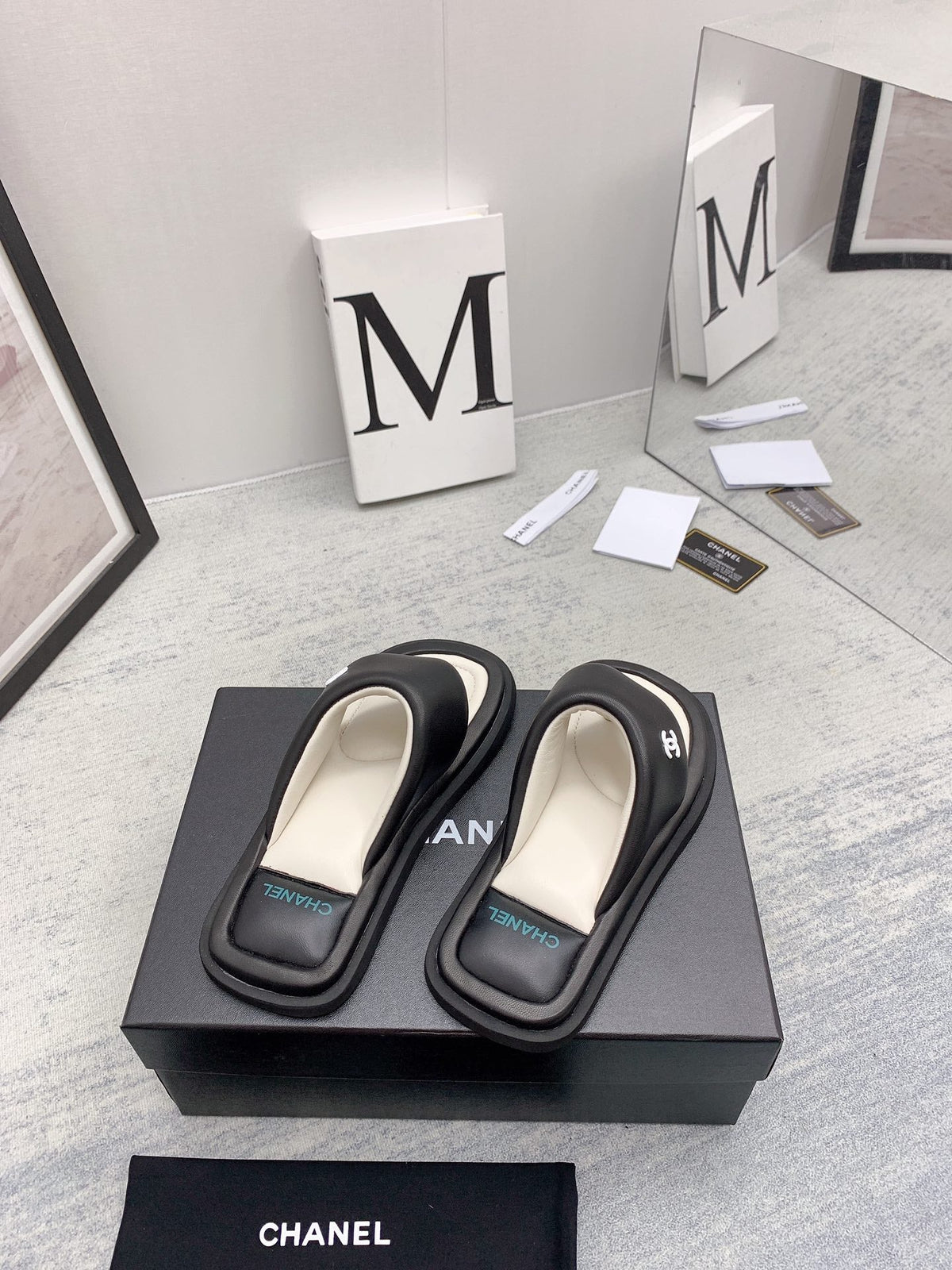 CC 26s Thong Sandals 2cm Black White Leather 163422