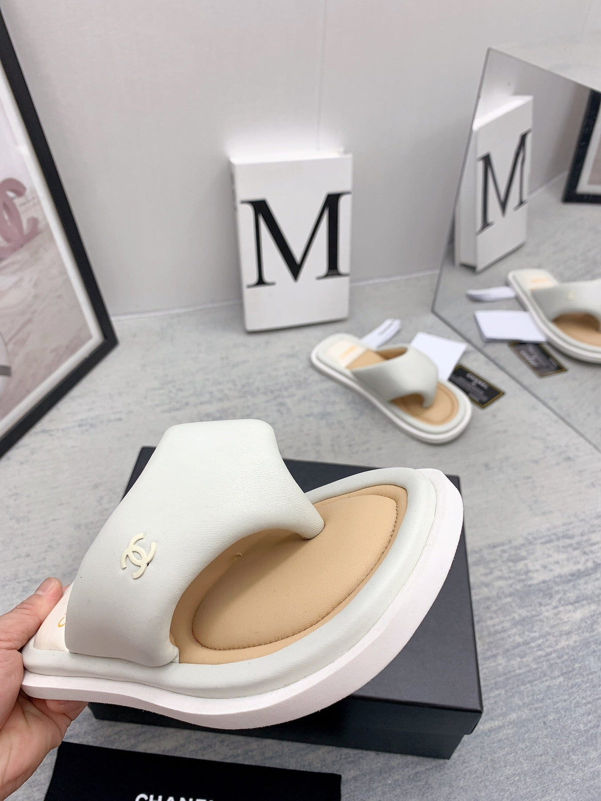 CC 26s Thong Sandals 2cm White Beige Leather 163423