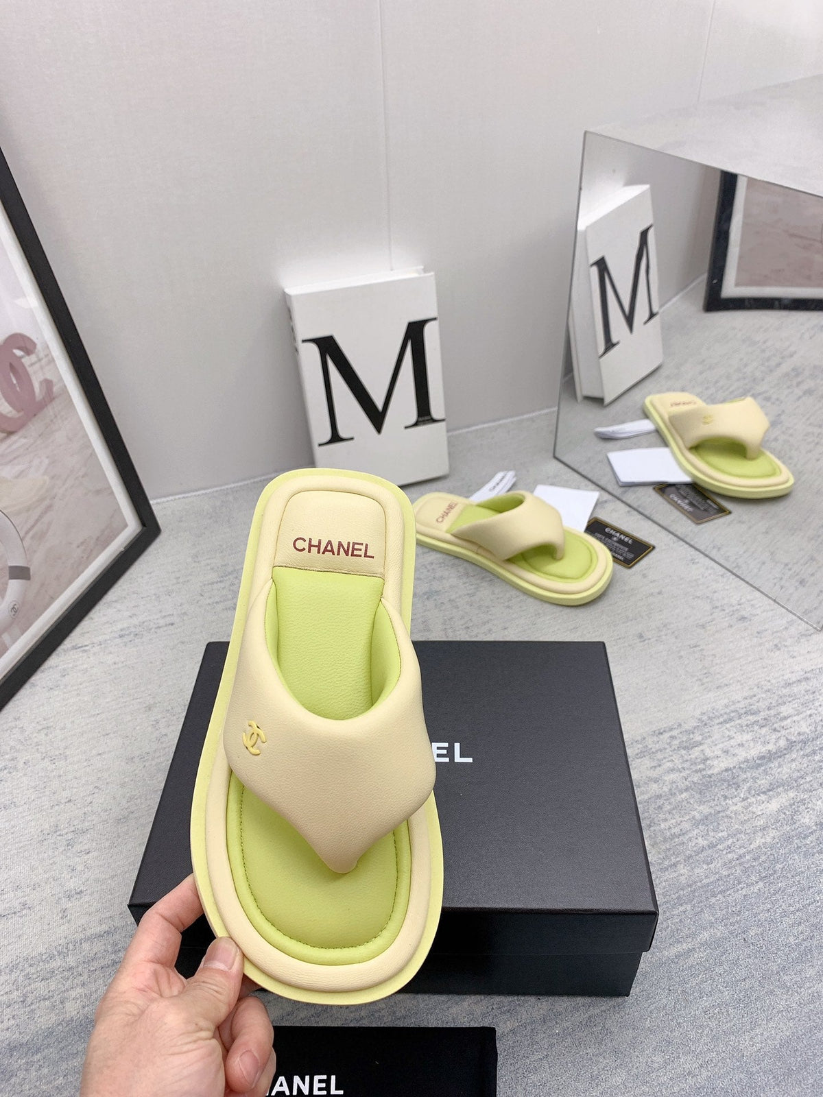 CC 26s Thong Sandals 2cm Beige Green Leather 163425