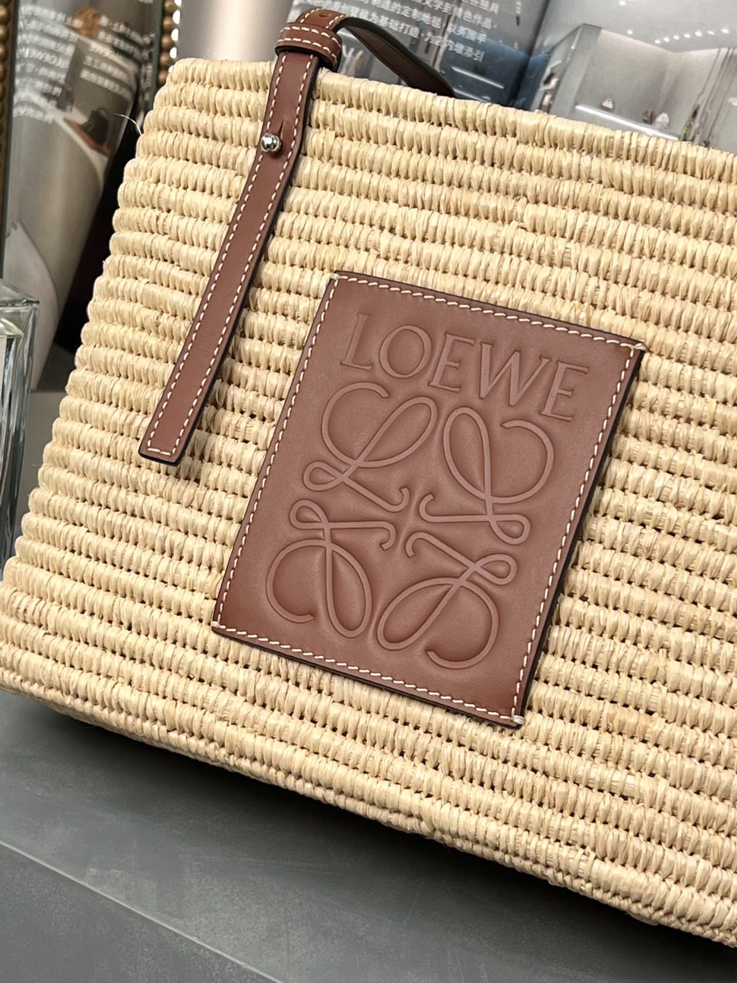 SMALL SQUARE 28 BASKET BAG IN RAFFIA AND CALFSKIN