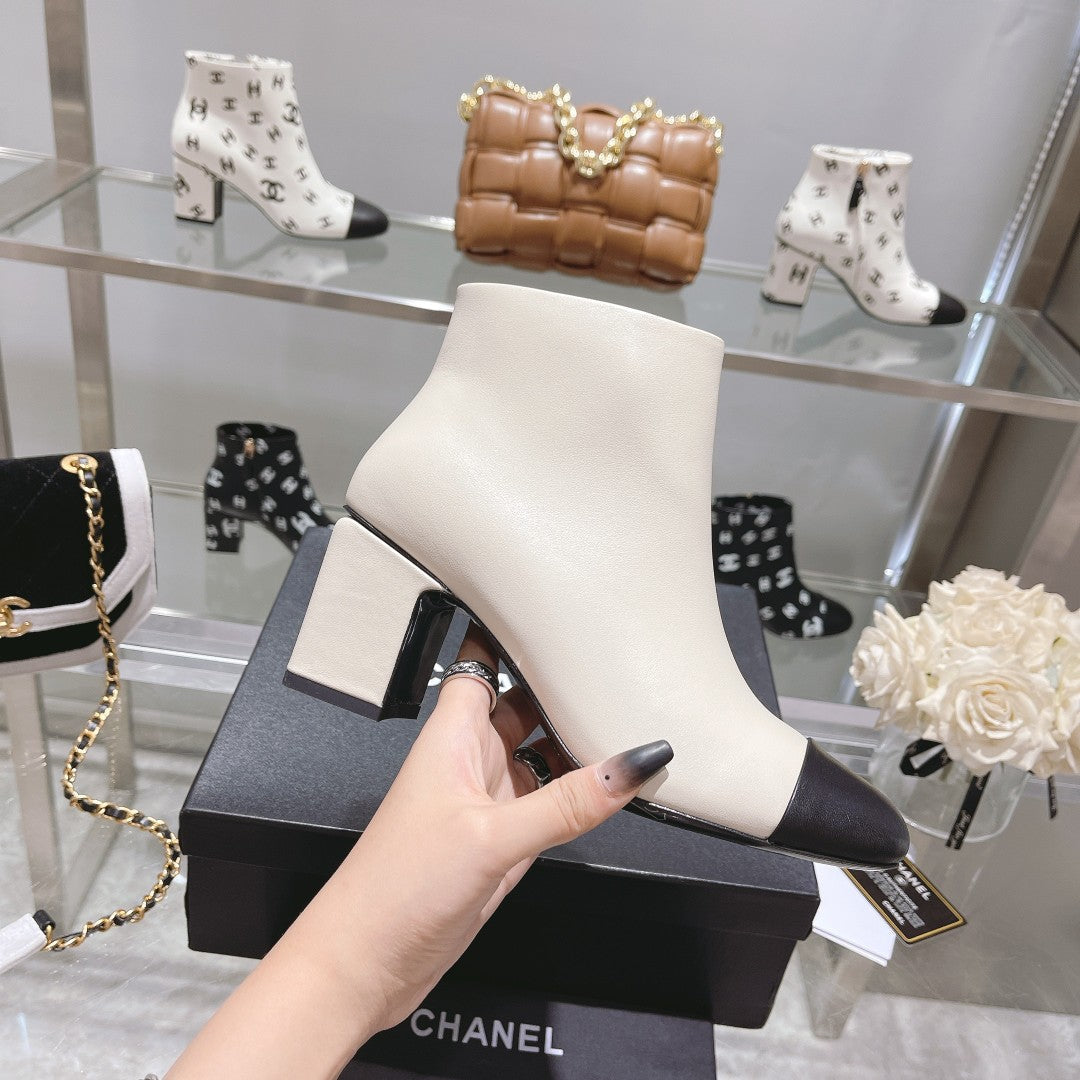CC 26s Booties 6.5cm Black White Sheepskin 966878