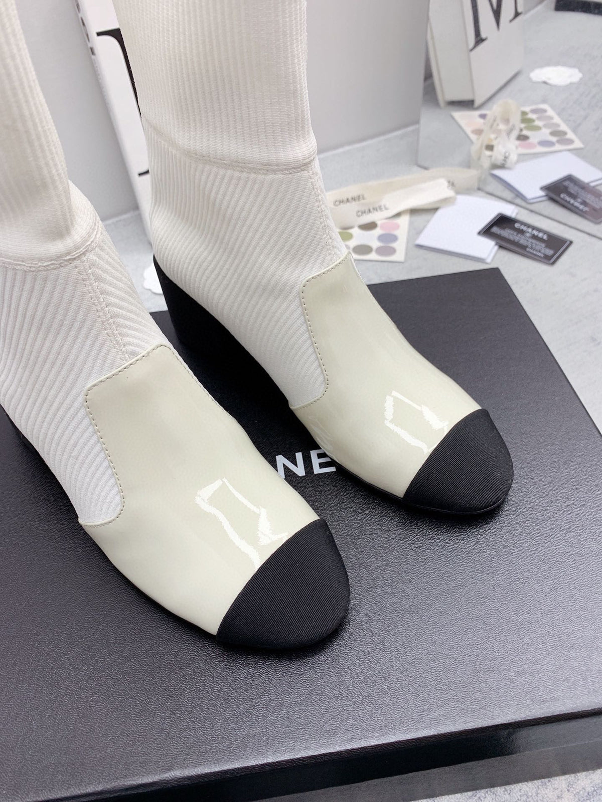 CC 26s Knit Boots Ivory Black Calfskin Patent Leather 160131