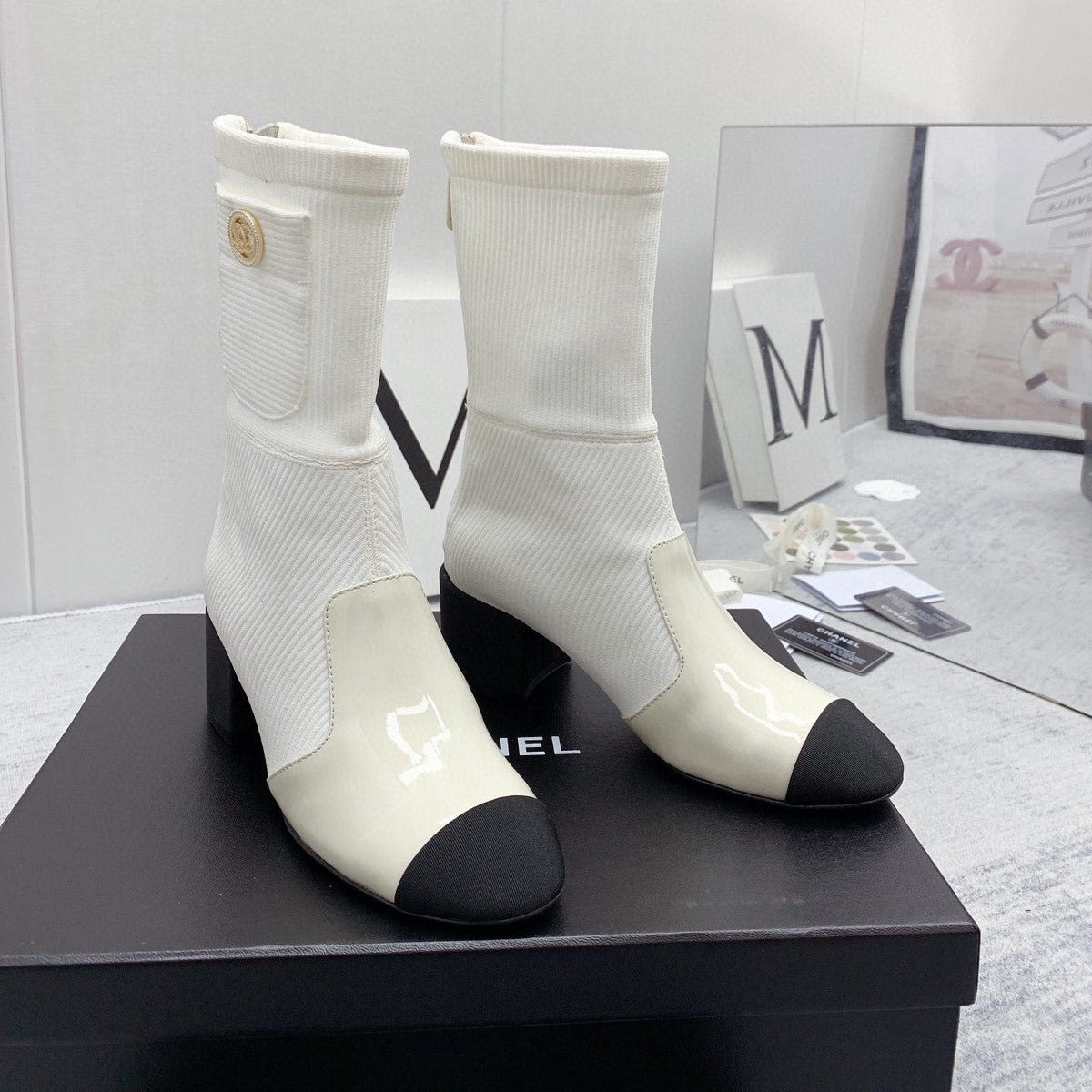 CC 26s Knit Boots Ivory Black Calfskin Patent Leather 160131