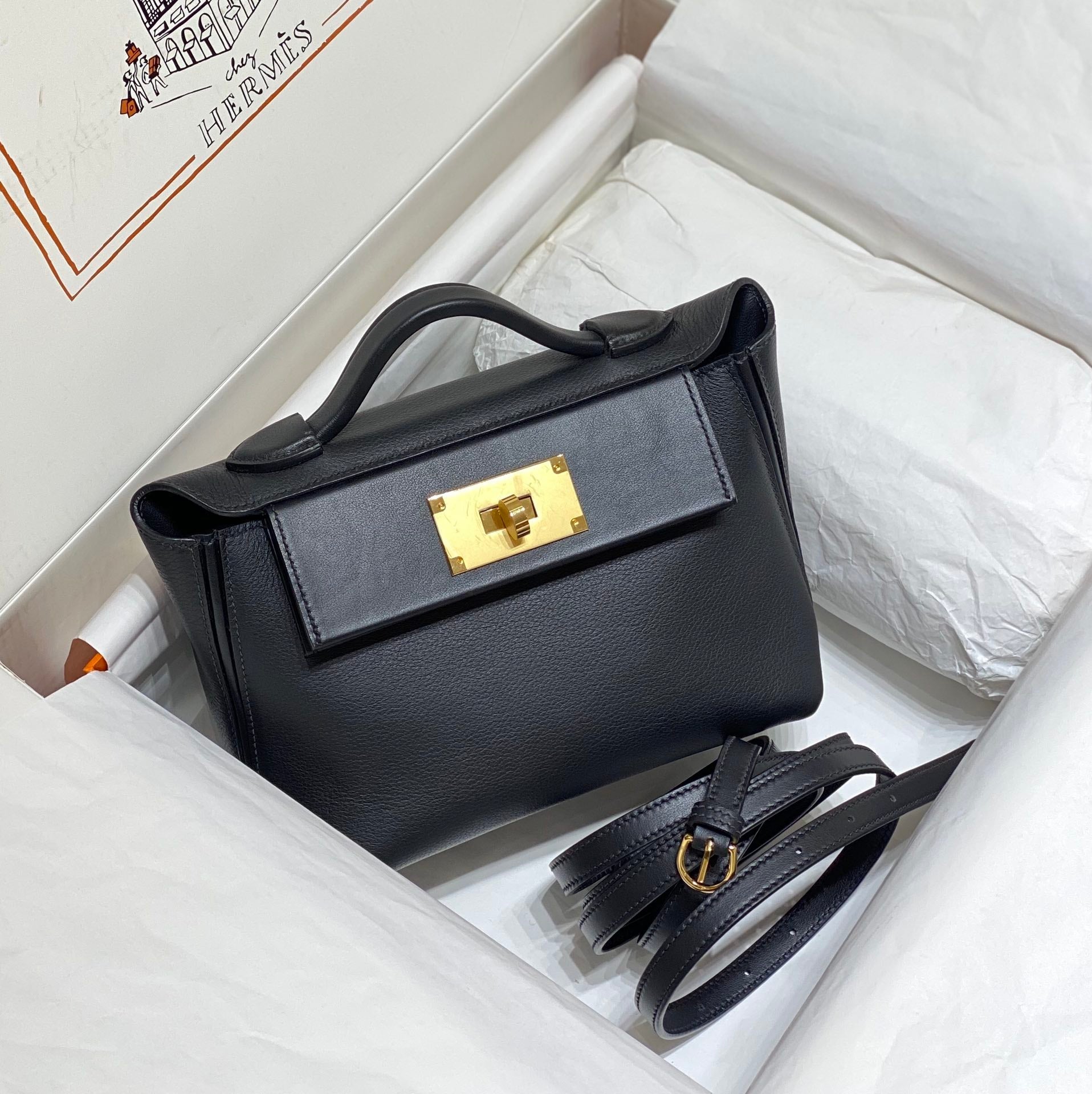 HM Mini 24 Sur 24 Bag 21cm Black Swift Cowhide Gold Hardware 250257