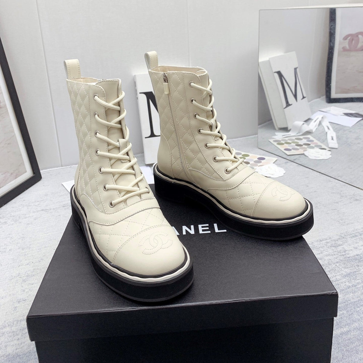 CC 26s Lace Up Combat Boots Ivory White Quilted Leather 160137