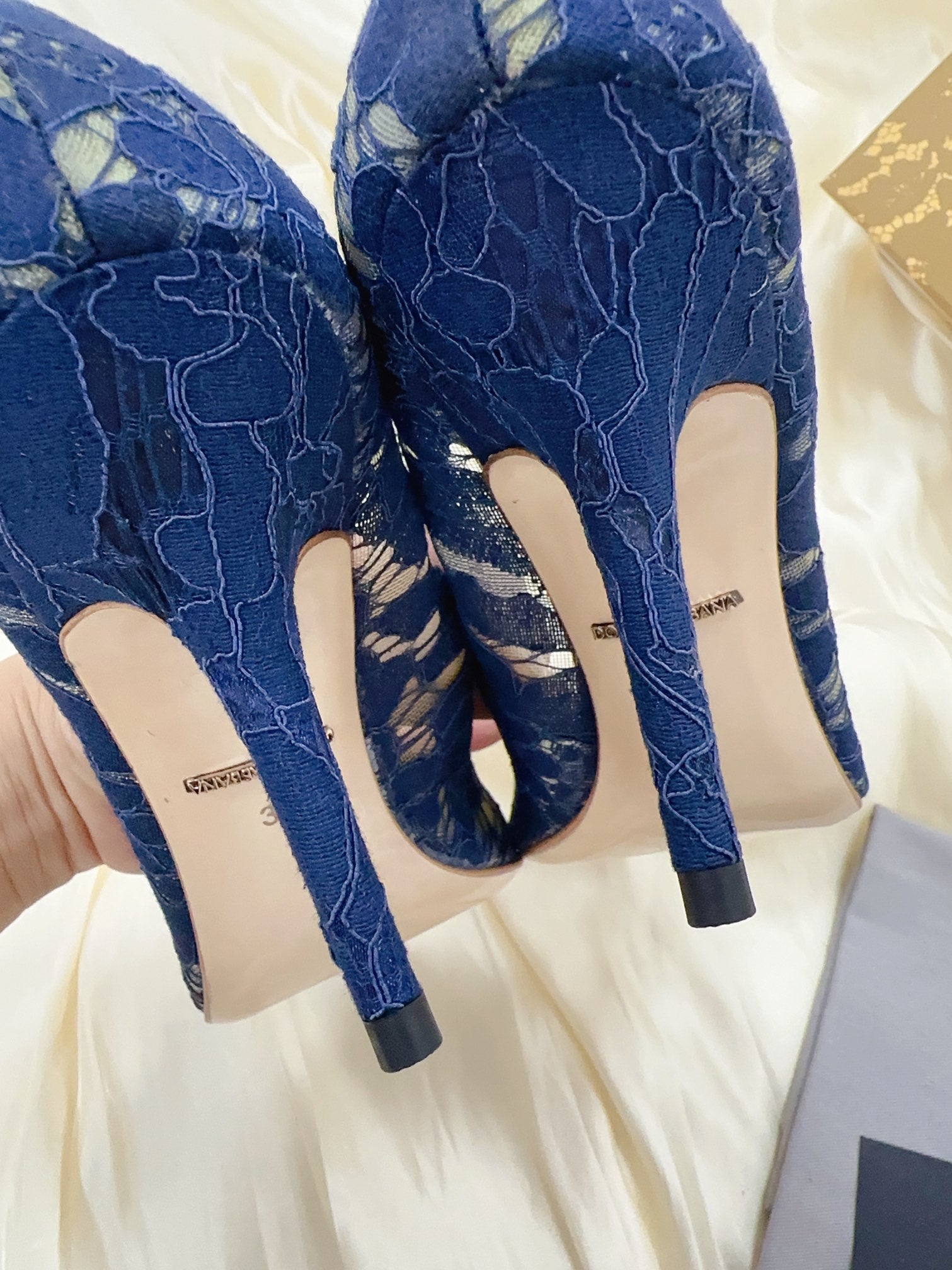 DC Floral Crystal Pumps Blue Genuine Leather & Lace 324772