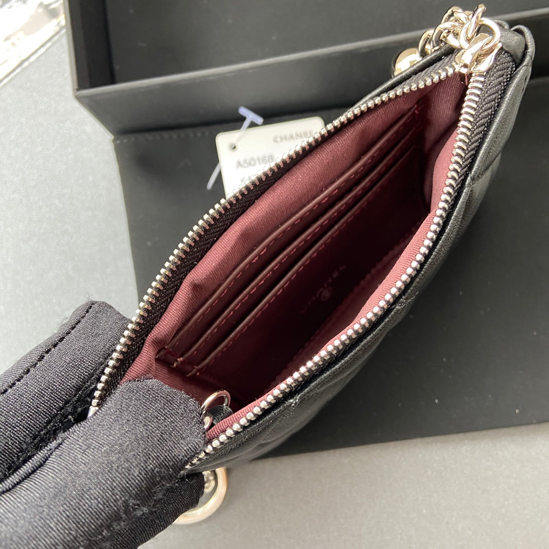 CC A50168 Keyring Cardholder Black Sheepskin Sliver Steel 229703