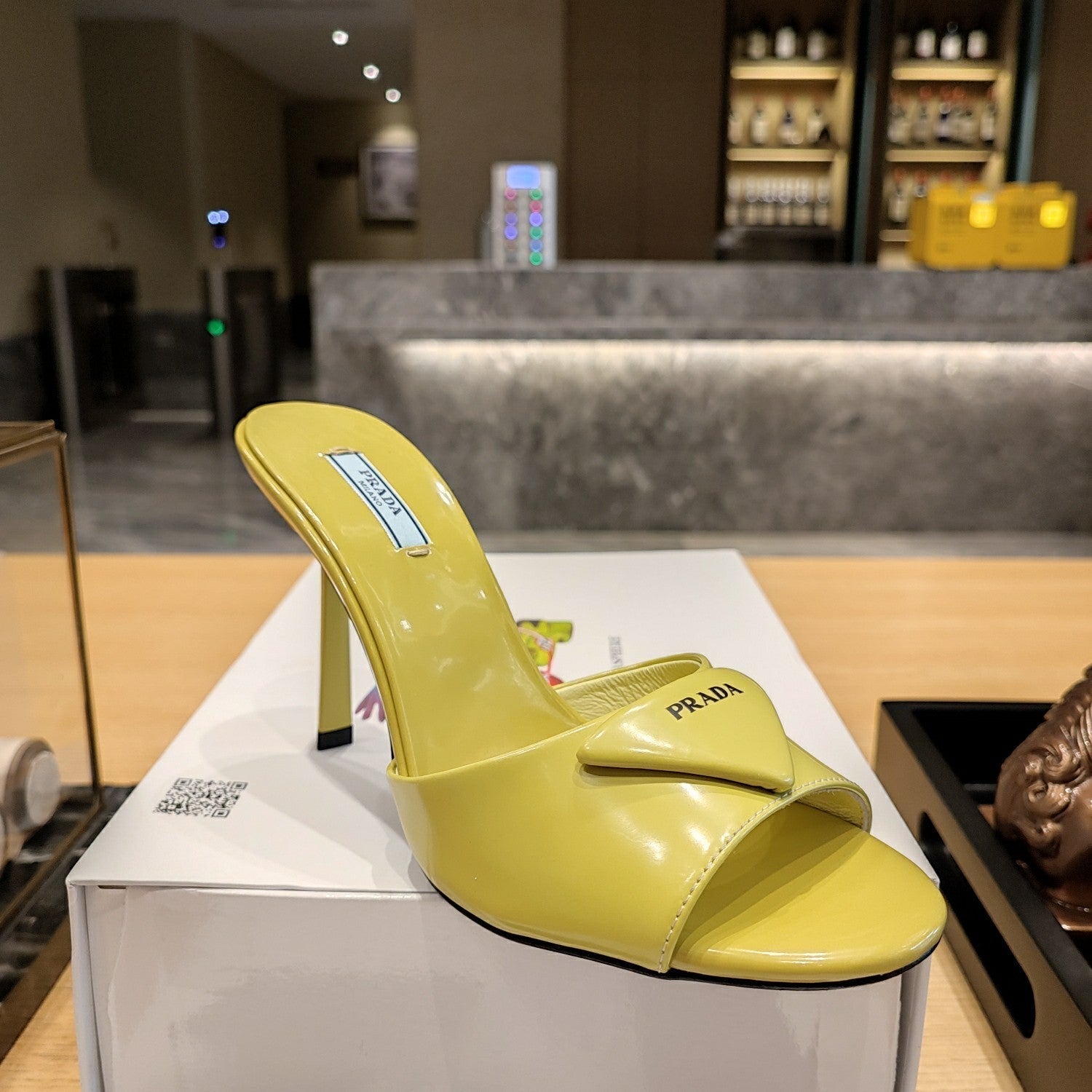 Prada 26S Open-Toe Mules 100mm in Lime Yellow Patent Calfskin with Logo