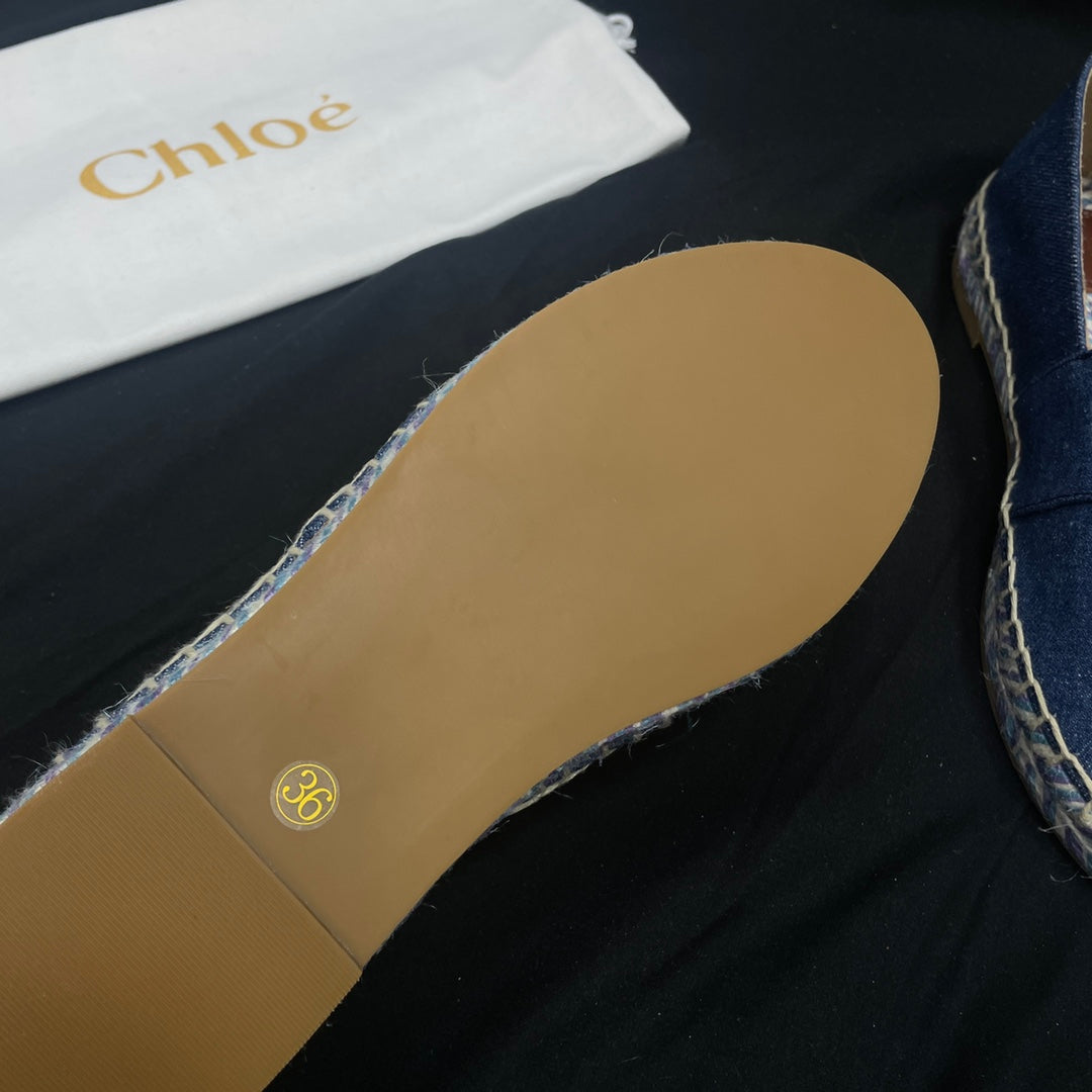 CHLOÉ WOVEN LOAFER IN NAVY BLUE DENIM AND COLORFUL RAFFIA