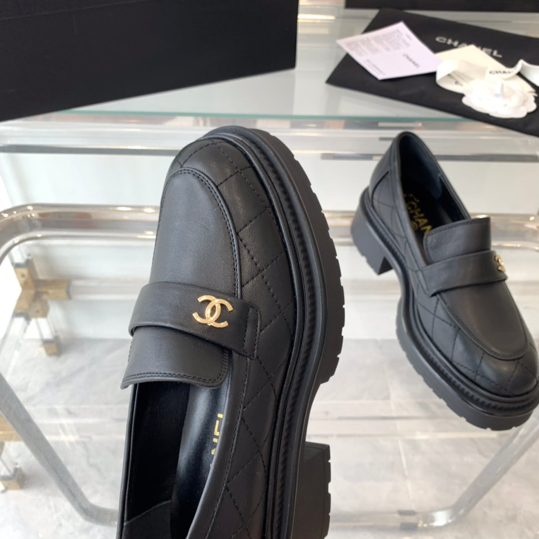 moccasins black quilted calfskin 104827