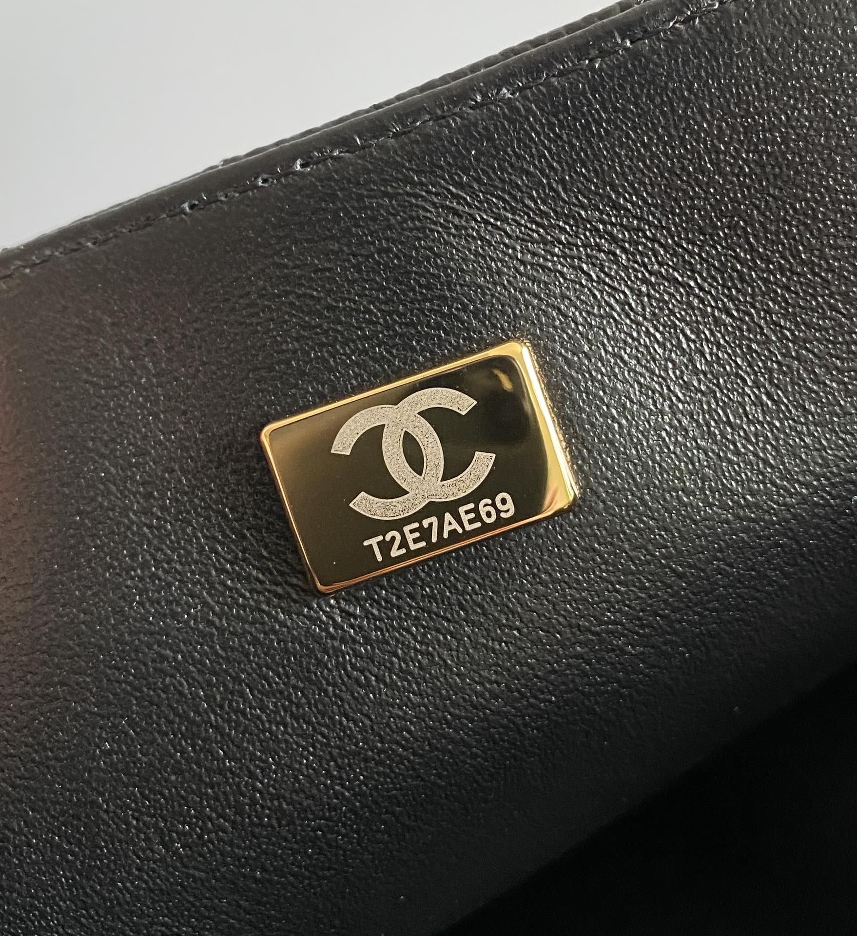 CC Handbag 28cm Black Caviar Leather