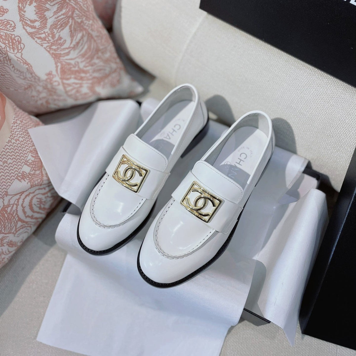 Chanel 26s Loafers White Patent Leather 156350
