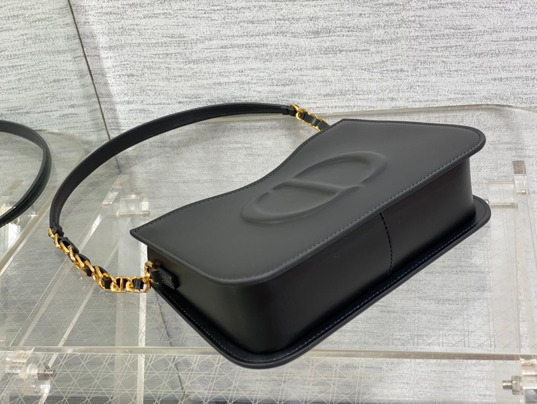 HOBO SIGNATURE 23 BAG IN BLACK LAMBSKIN