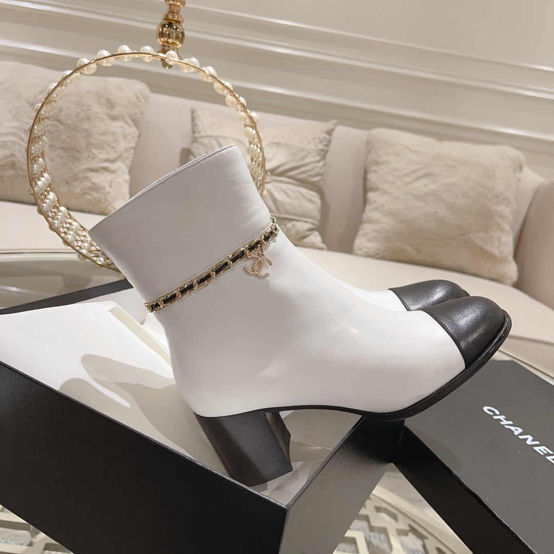 CC 26s Chain Charm Cap Toe Ankle Boots White Leather 166064