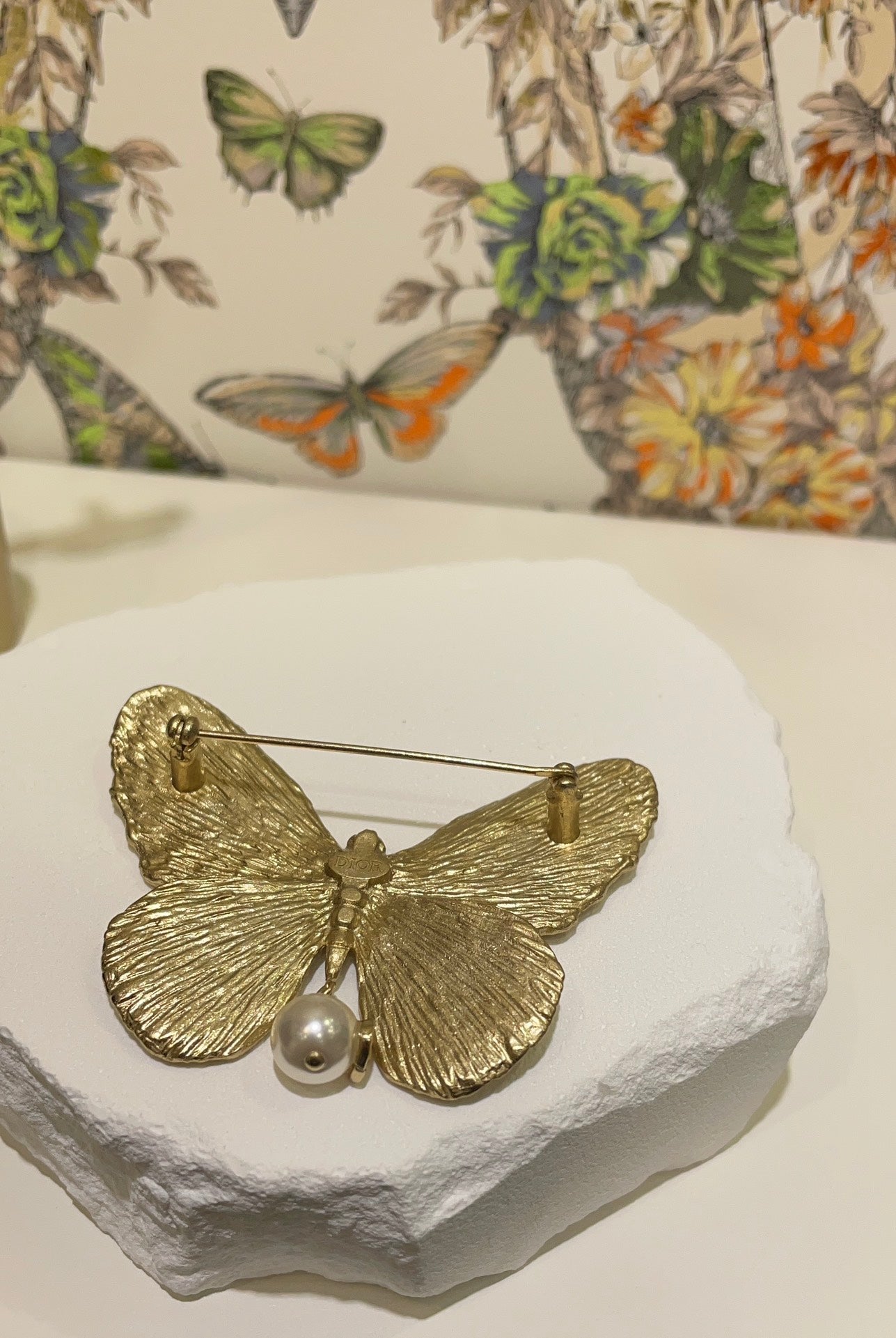 CD Brooch 08