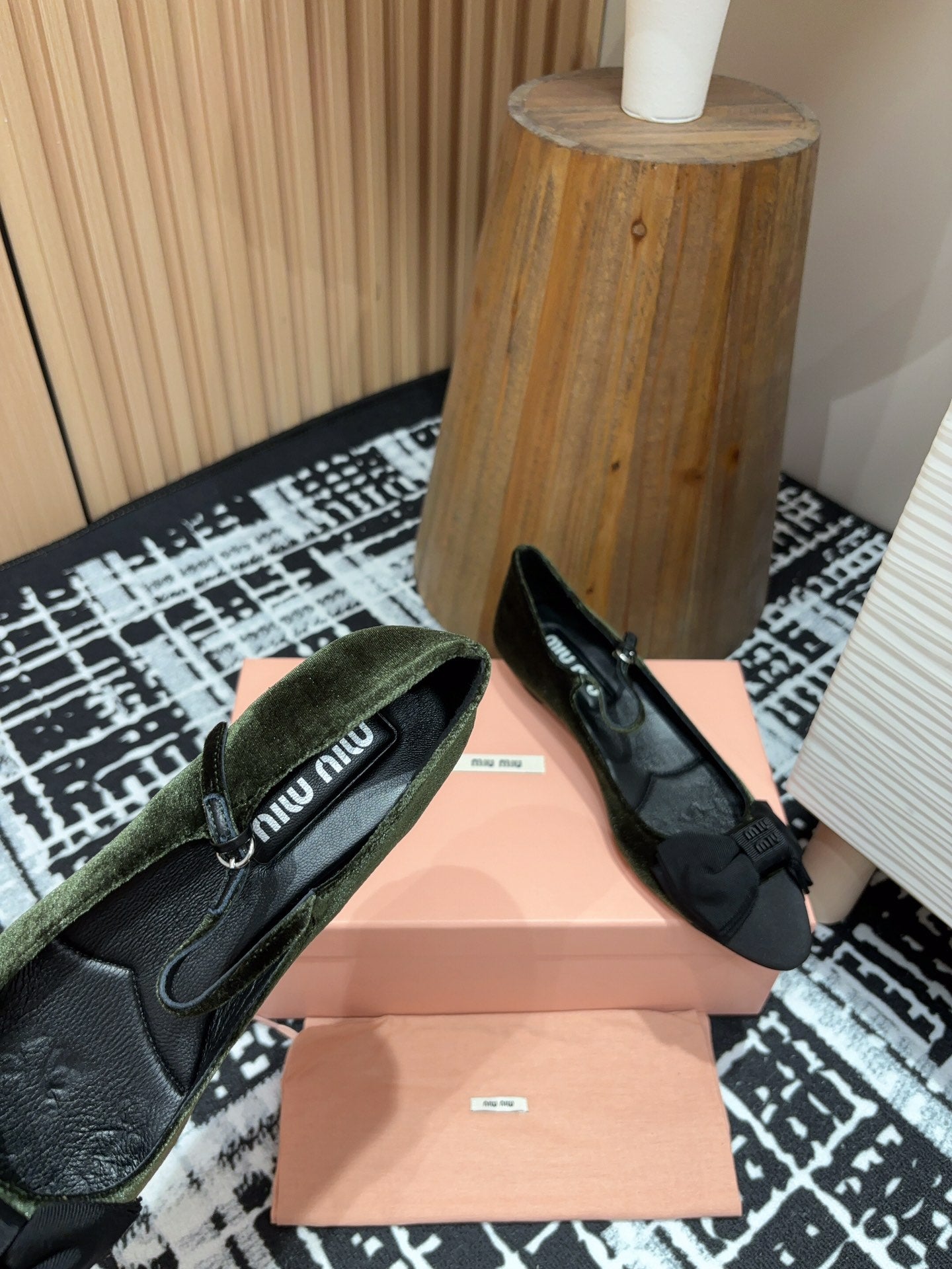 Miu Mary Jane Dark Green And Black Velvet