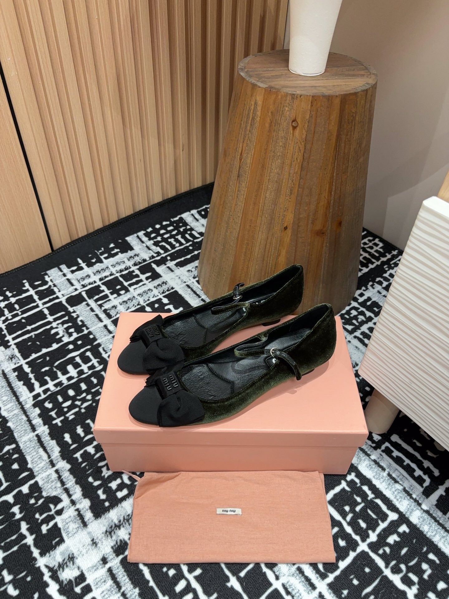 Miu Mary Jane Dark Green And Black Velvet