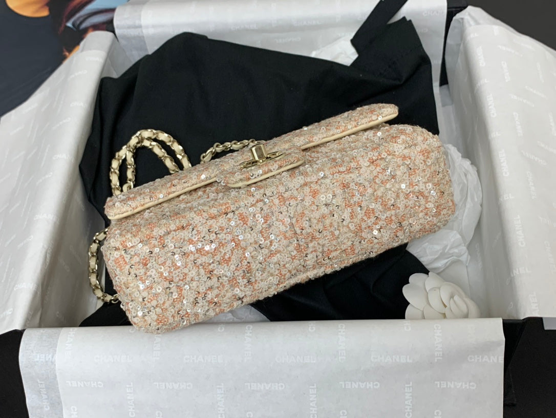 25C Flap Bag 20cm Beige Polka Dot Silver Sequin Calfskin