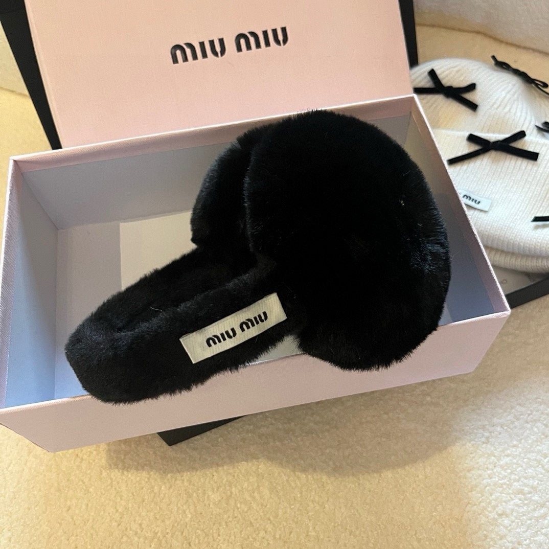 Miu Earmuffs Black Fur 490482