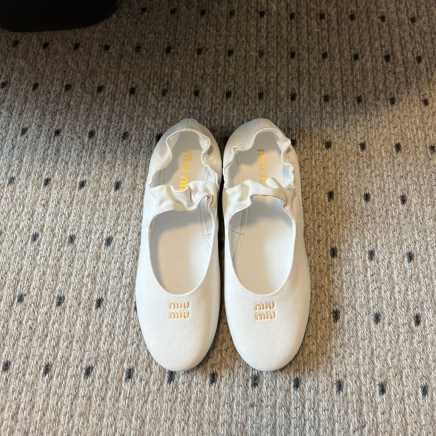 Miu 26s Ballerinas In White Ruches Nappa Calfskin
