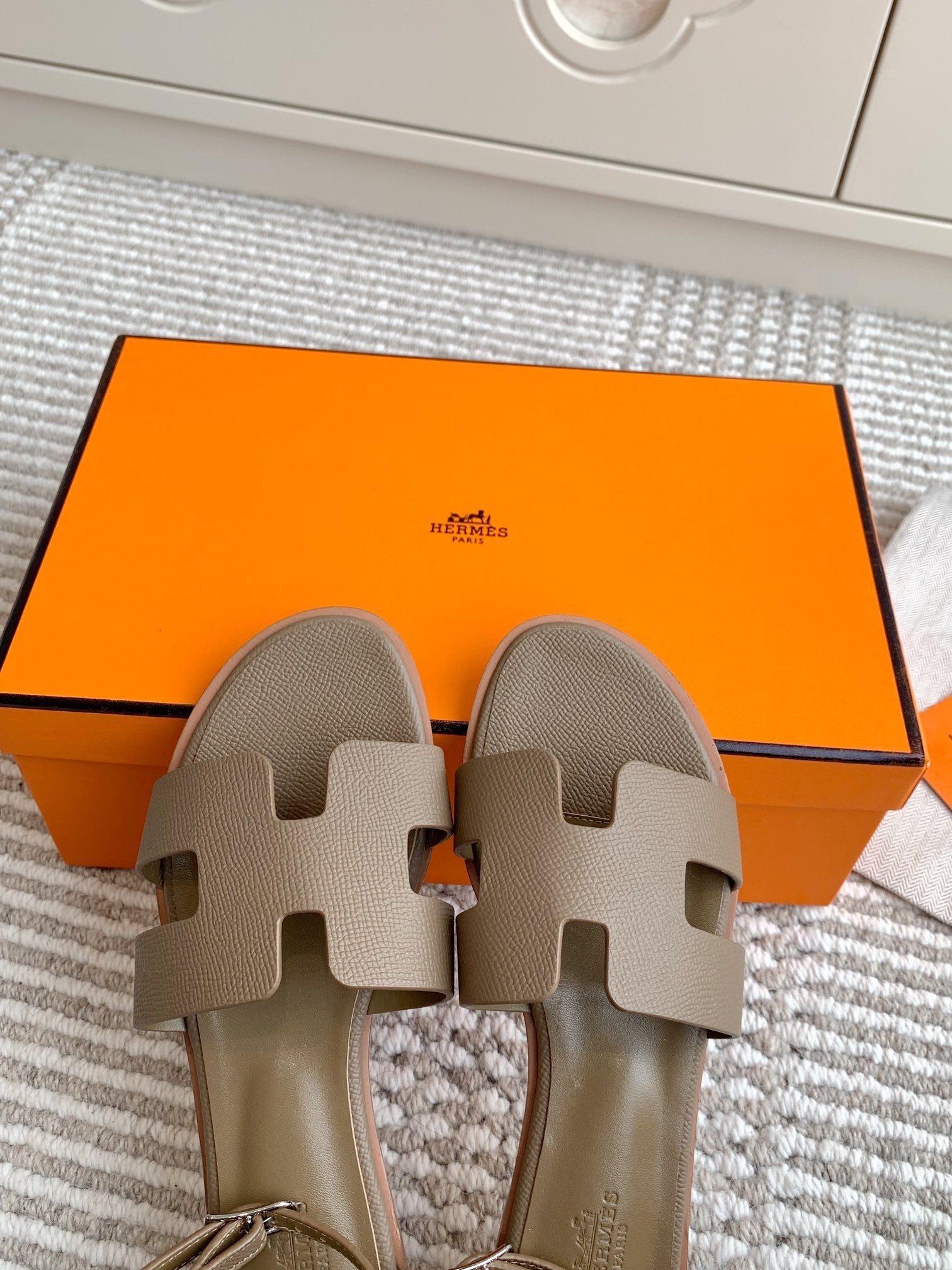 HM 25 Santorini Etoupe Epsom Leather Calfskin