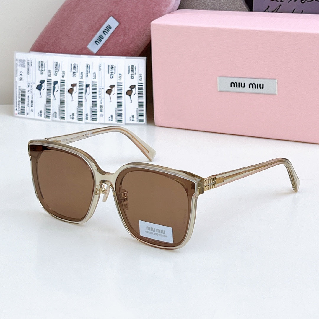 MiMiumiu Sunglasses 698839