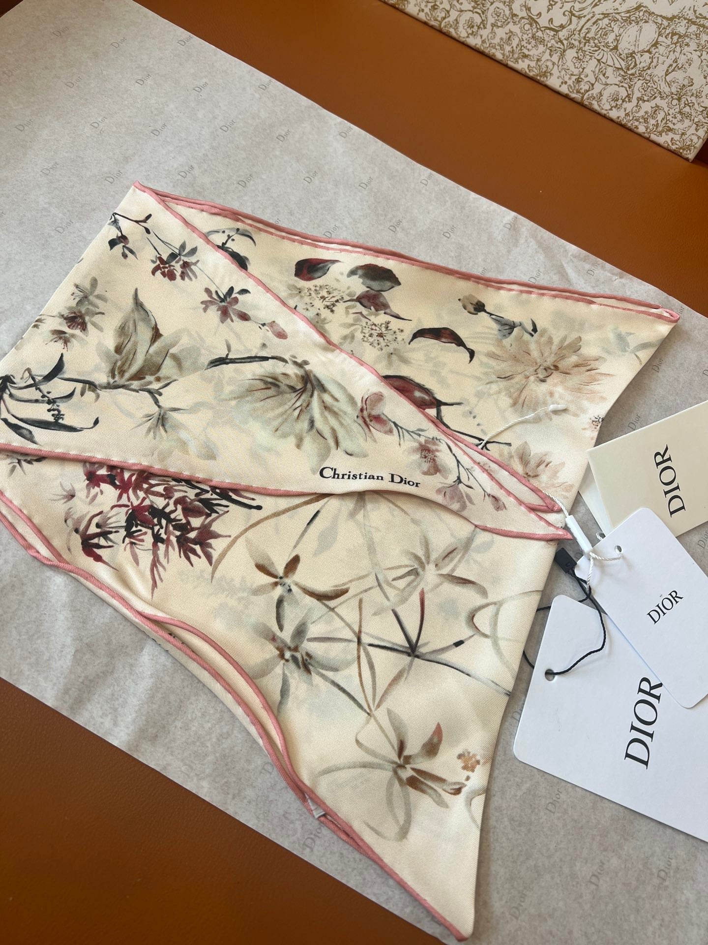 CD Diamond Scarf 110x35cm Ivory Colorful Mulberry Silk 262833