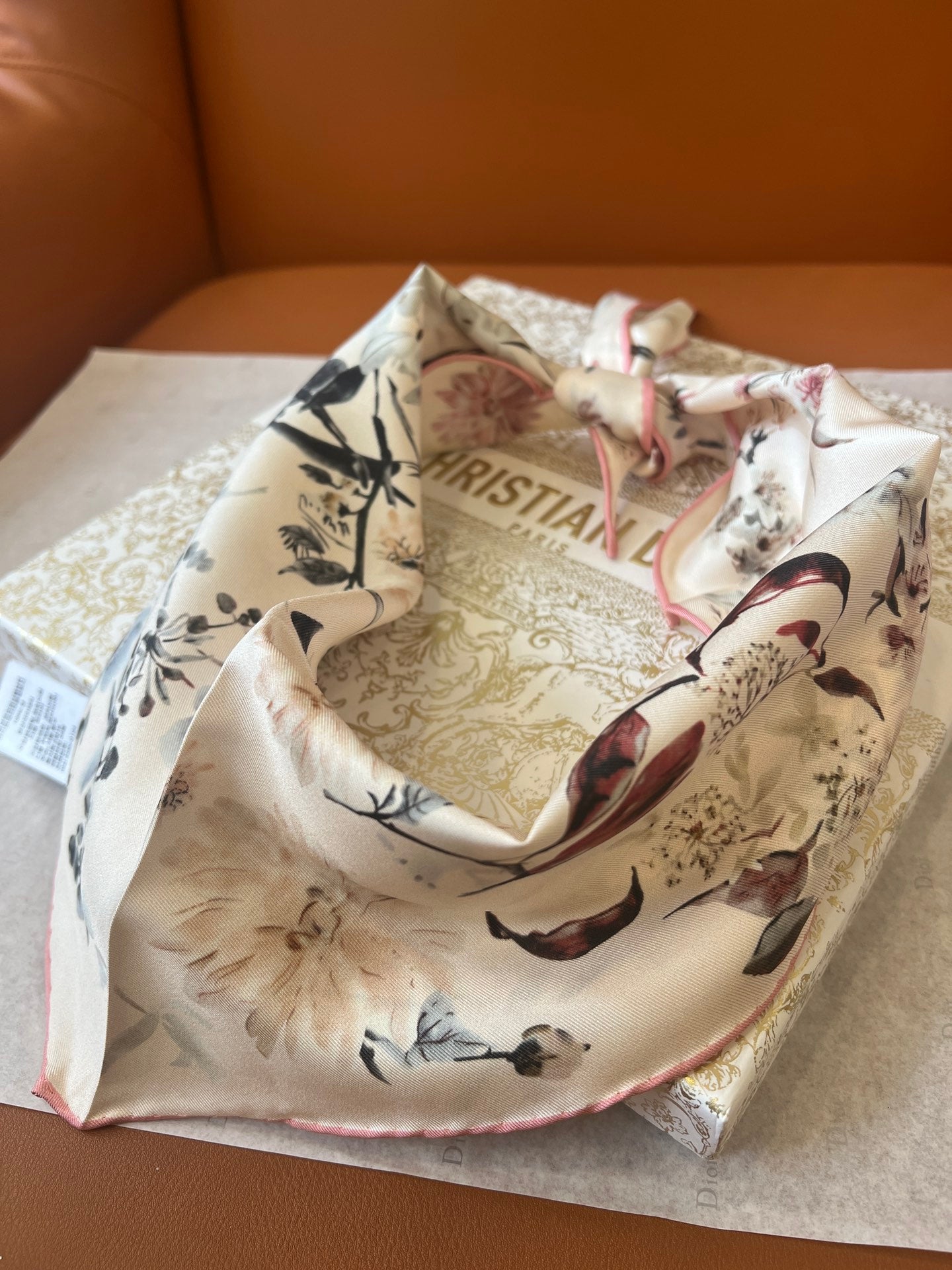 CD Diamond Scarf 110x35cm Ivory Colorful Mulberry Silk 262833
