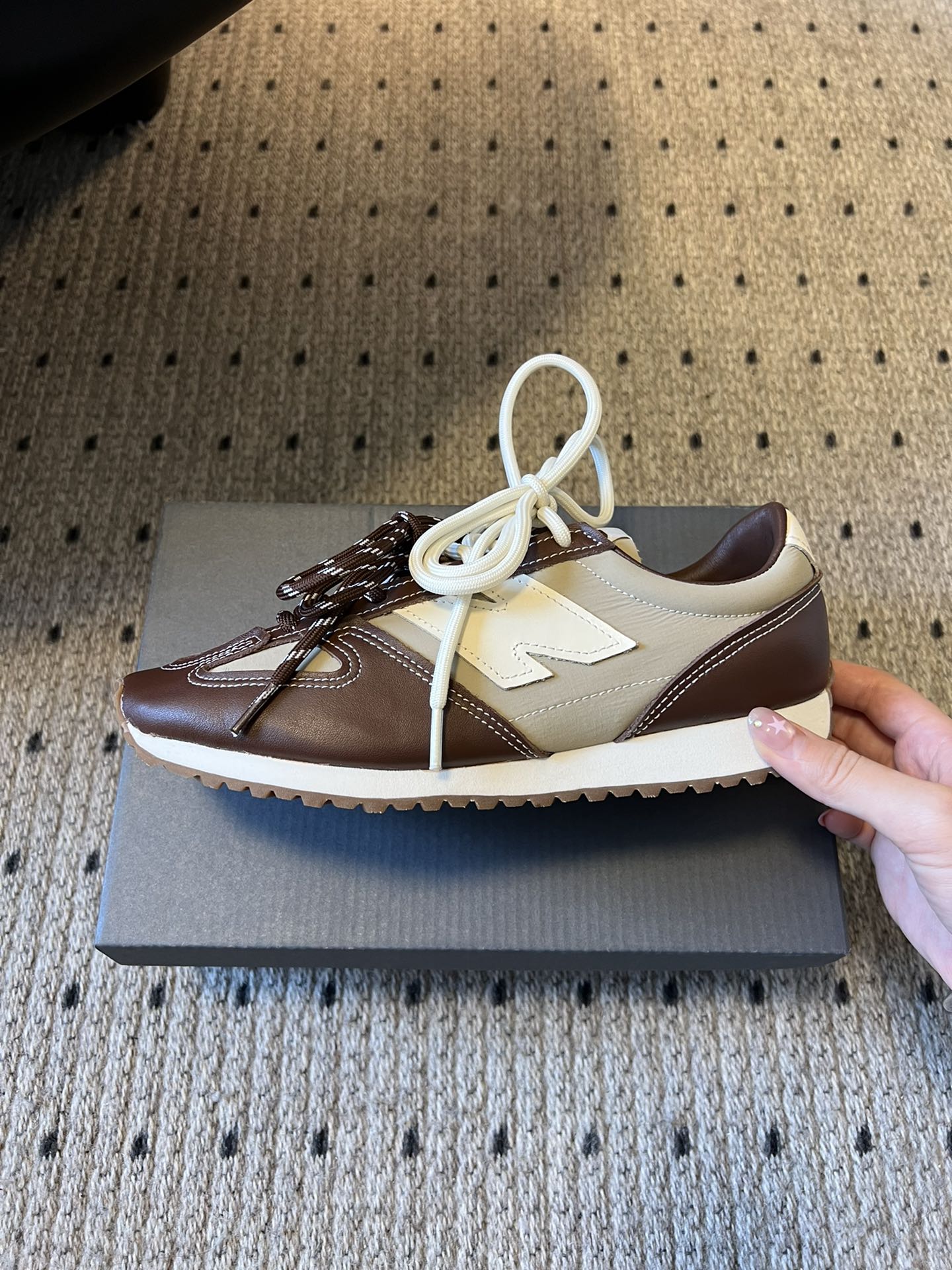 New Balance sneakers brown white sheepskin 522053