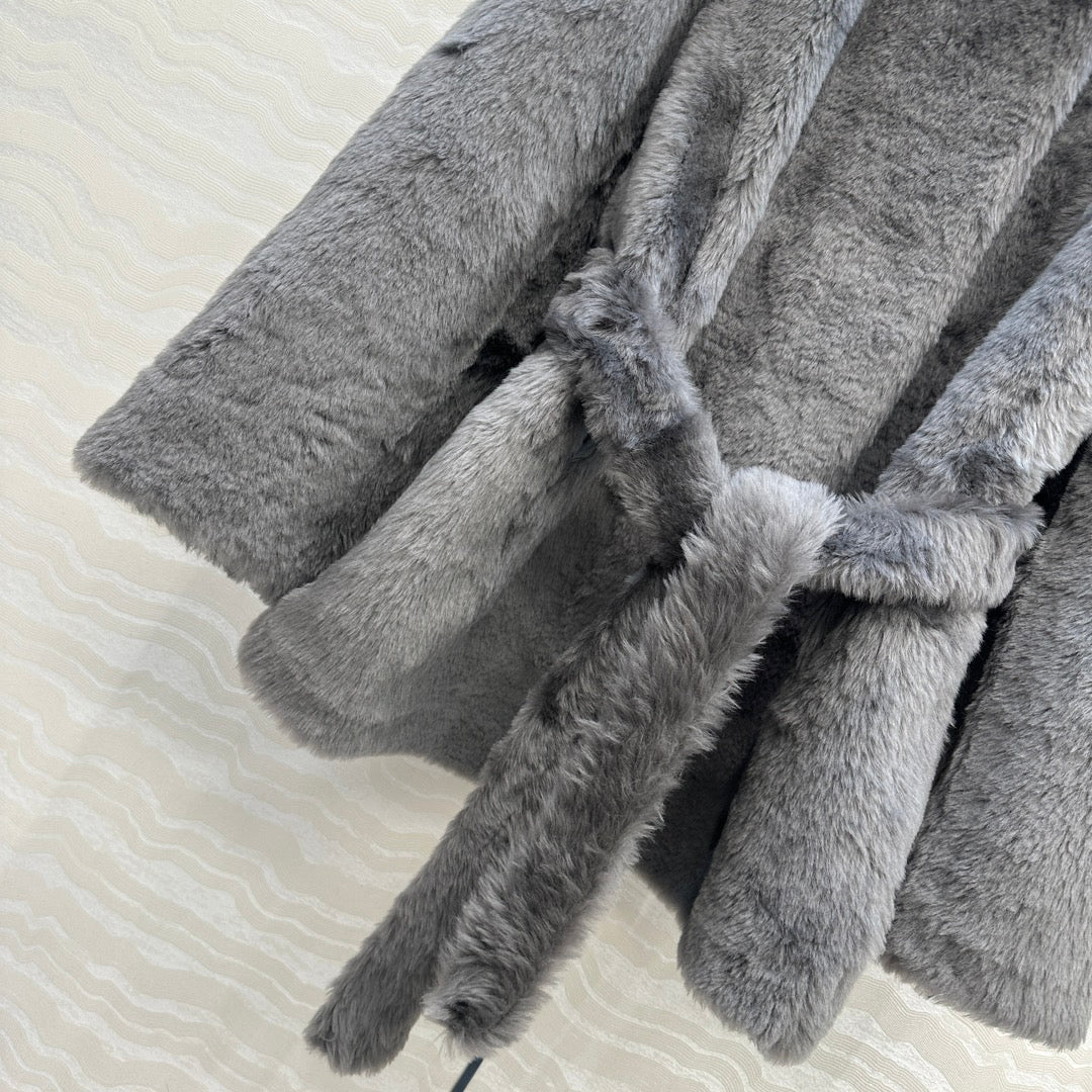 Totême's Jacket Belt Gray Fur Shearling 341199