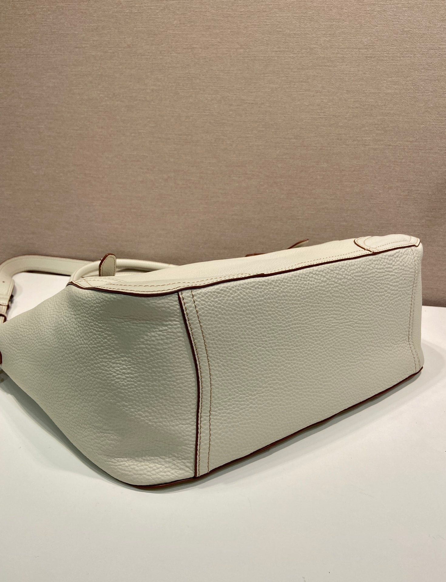 Prada Large Tote Bag 38cm Khahi Leather