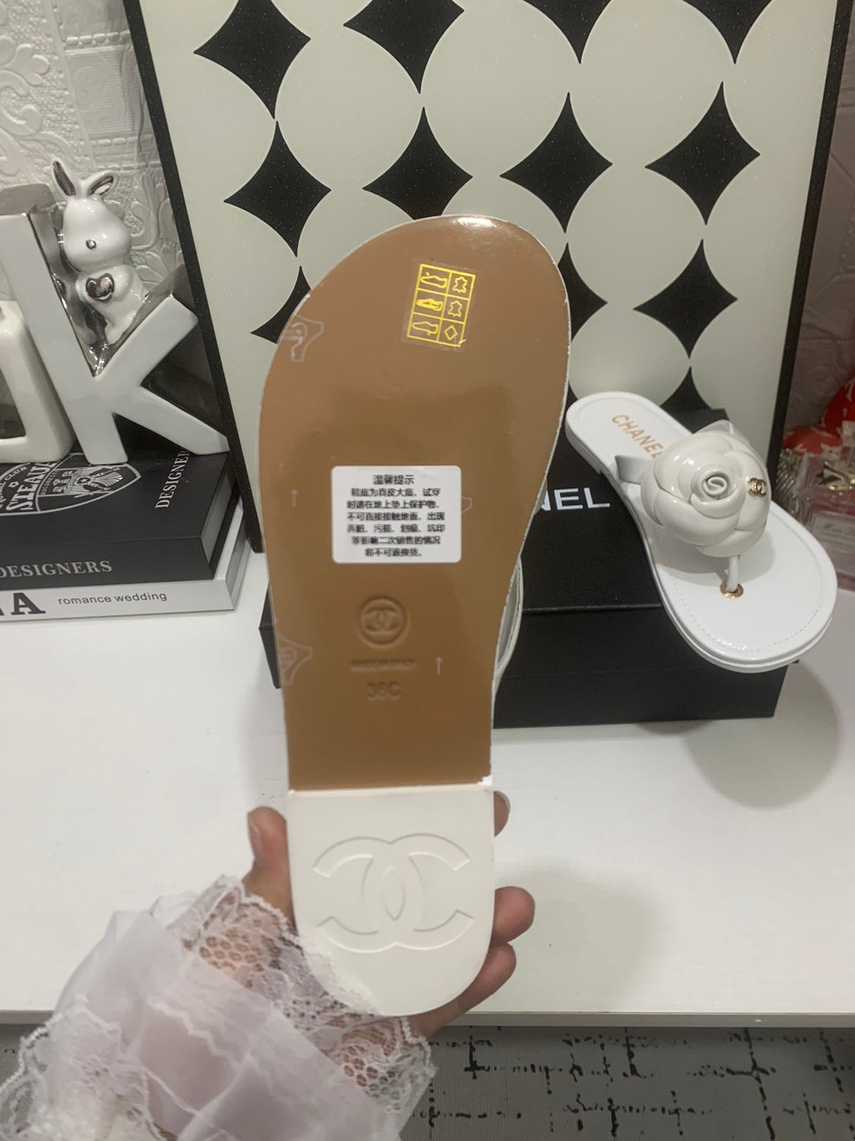 Chanel 26s Thong Sandals In White Lambskin With Floral