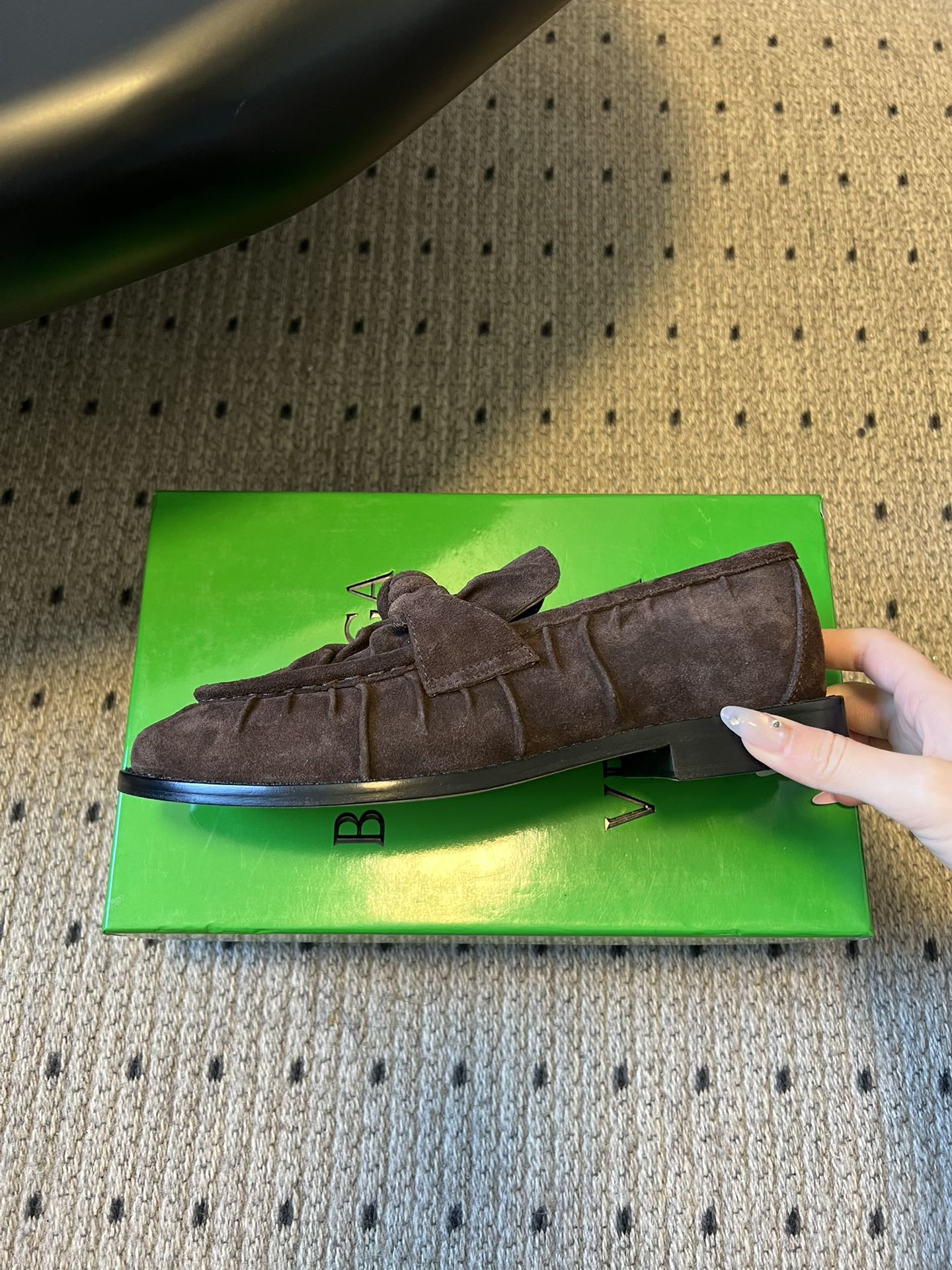 BV Astaire Loafers Knotted Dark Brown Crinkled-Suede Leather 616650