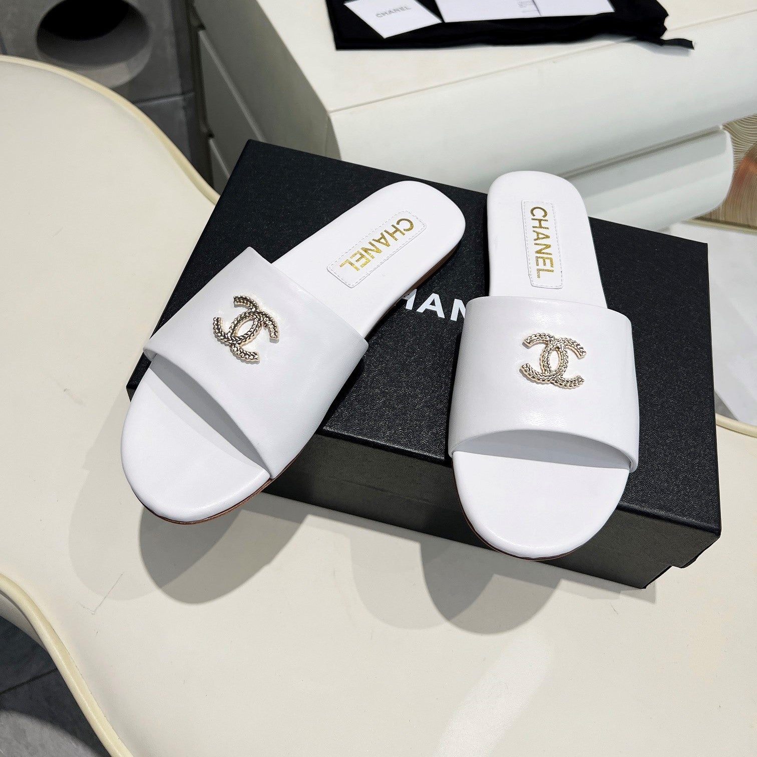 CC 26s Slide White Sheepskin 684903