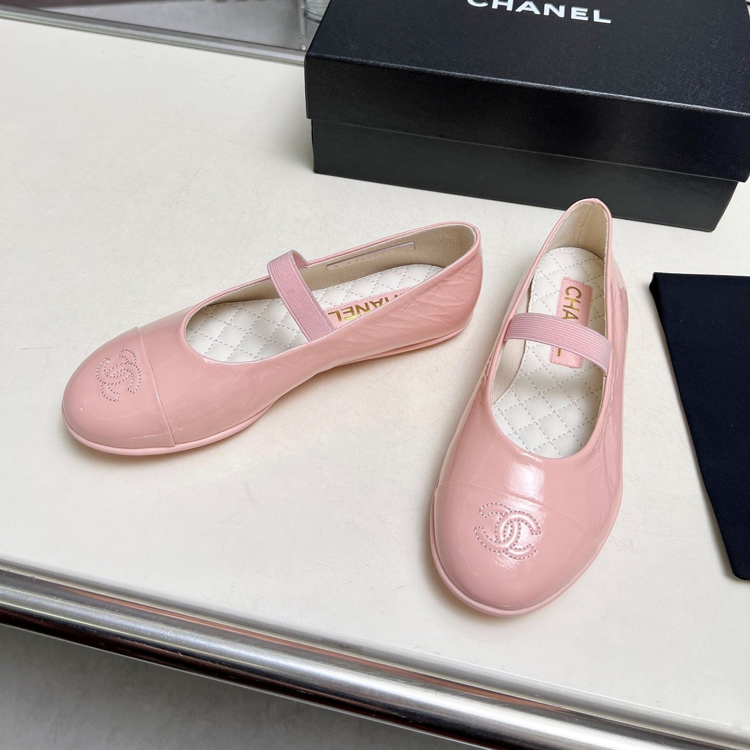 CC 26s Ballet Flat Light Pink Glossy Sheepskin 684822
