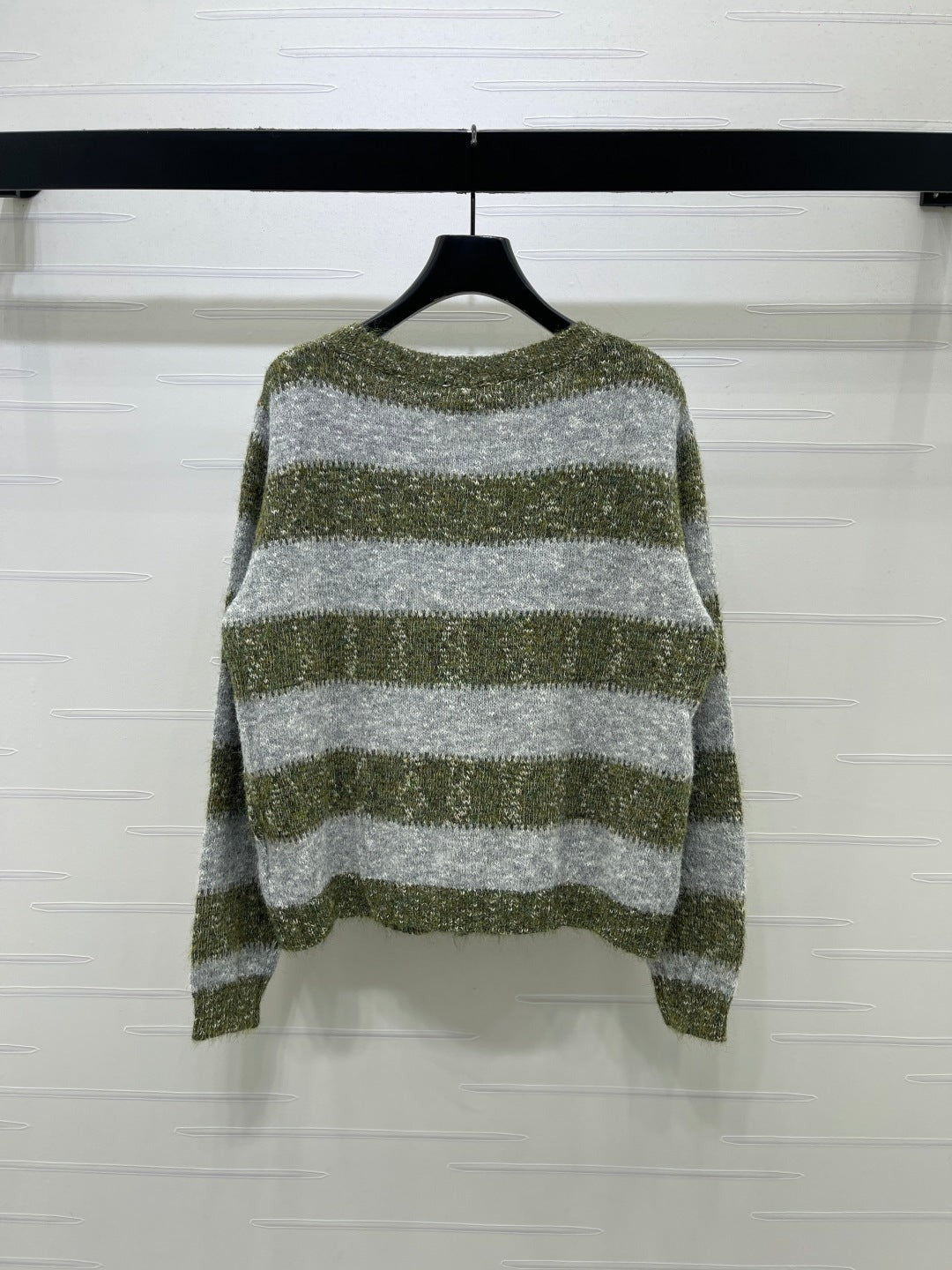 CC 26FW Striped Knit Cardigan CC Brooch Wool 274039