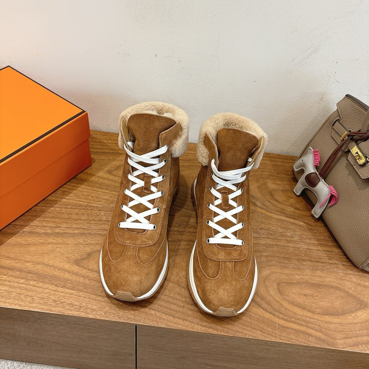 HM 26S Fur-Lined High Top Sneakers Brown Suede