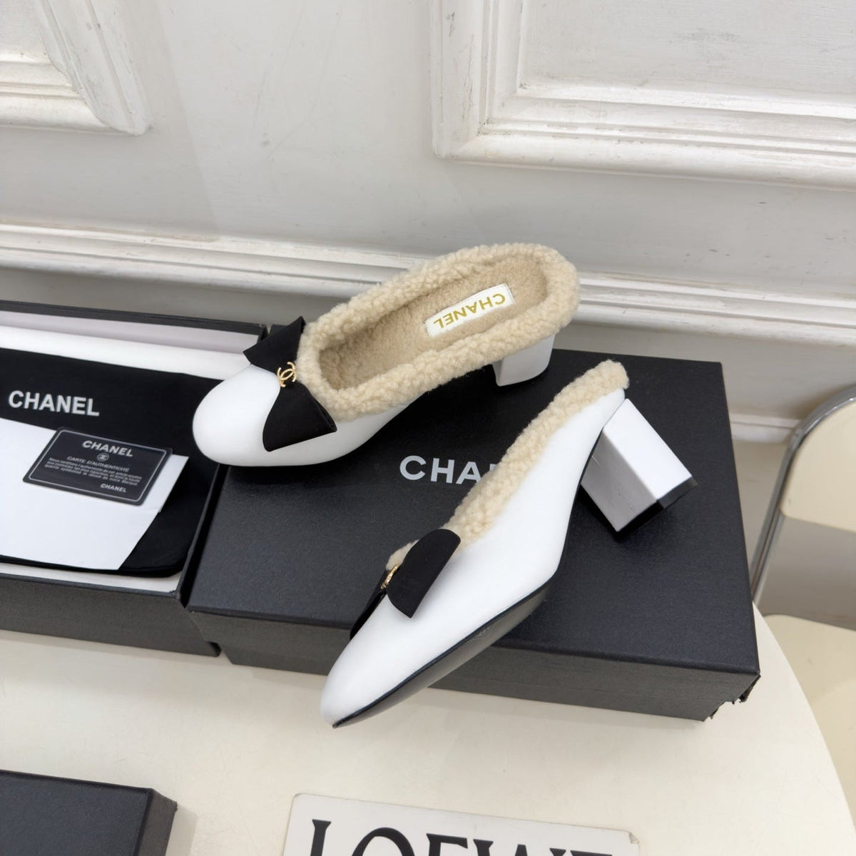 CC 26FW Shearling-Lined Bow Mules 6cm Suede Leather 164884