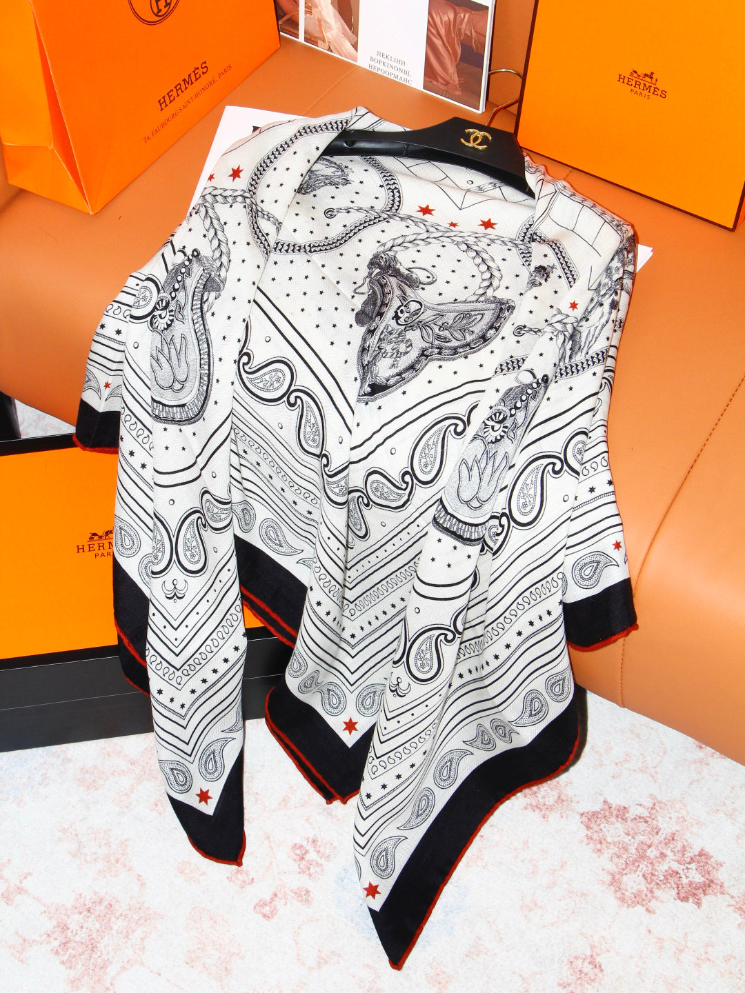 Hermès 2026 Bandana Scarf 140cm Black White Cashmere And Silk 218152