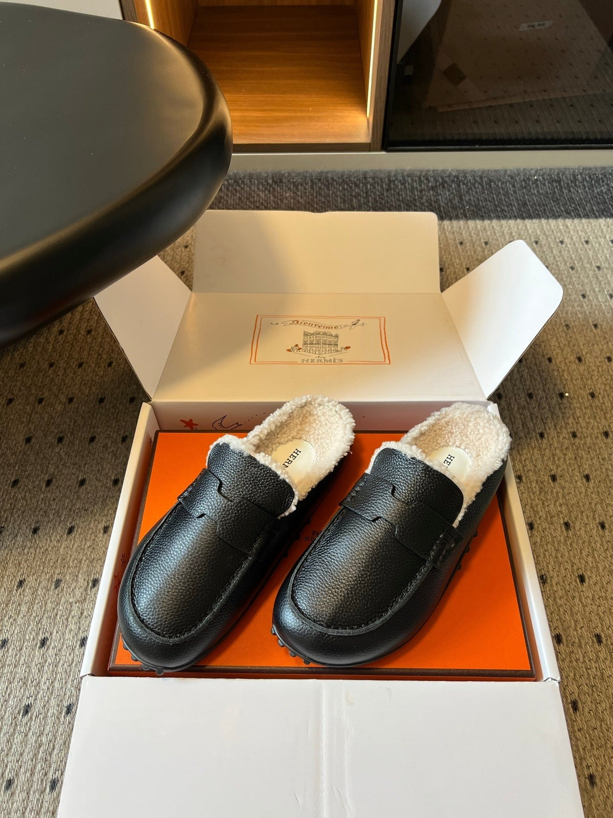 HM 26S Destin Mules Black Calfskin